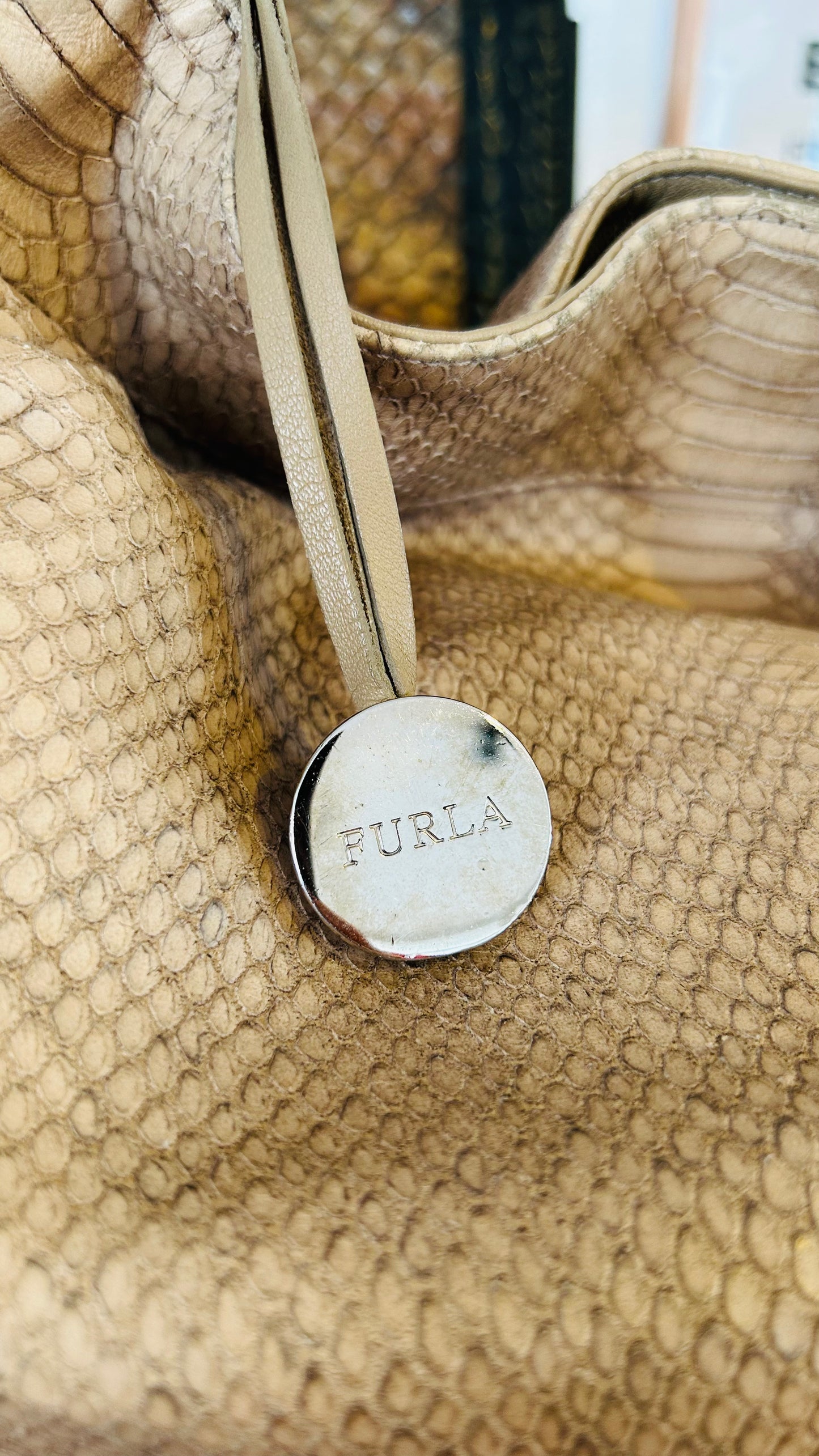 FURLA Tasche beige Schlange