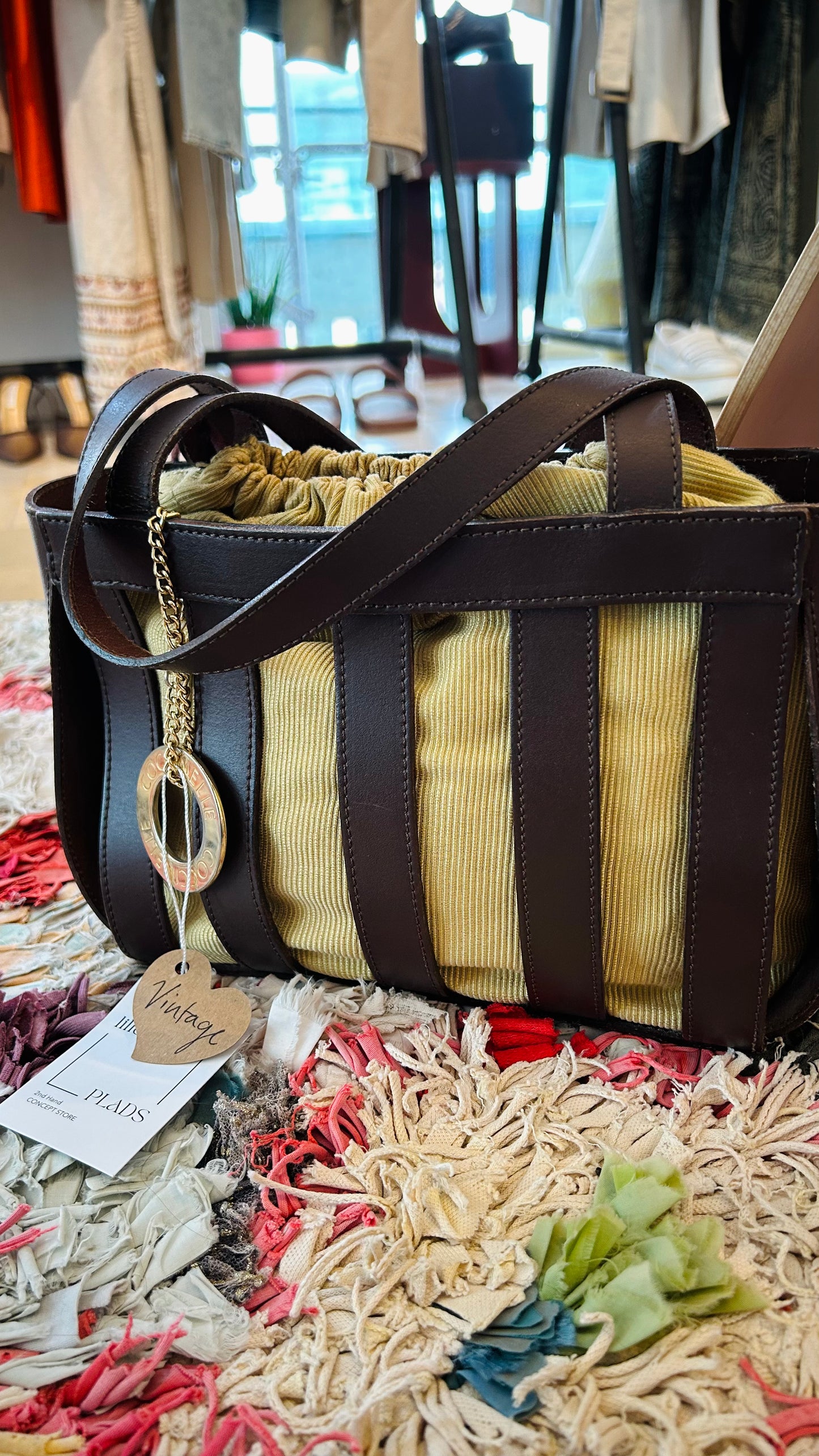 COCCINELLE Vintage Tasche braun/mustard
