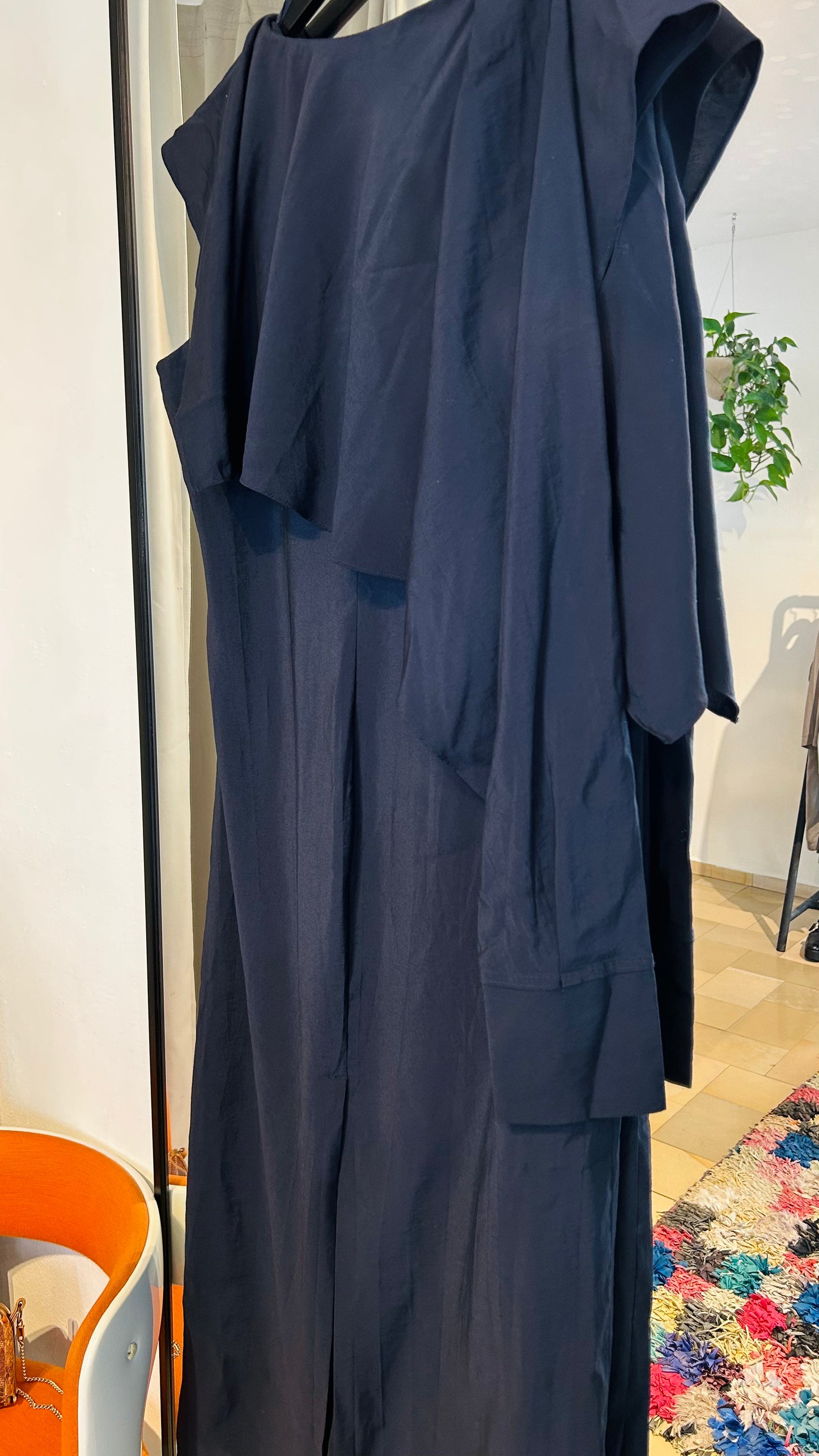COS Maxikleid asymmetrisch