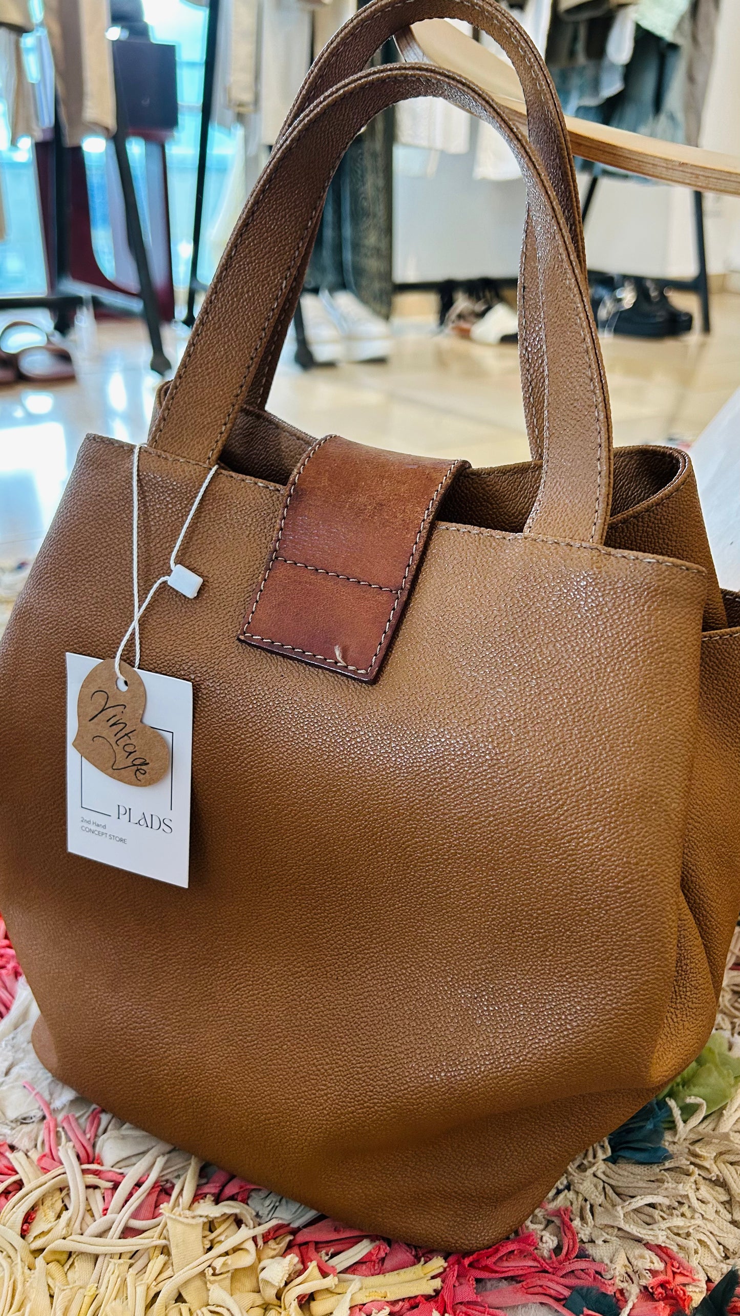 COCCINELLE Tasche braun Schnalle