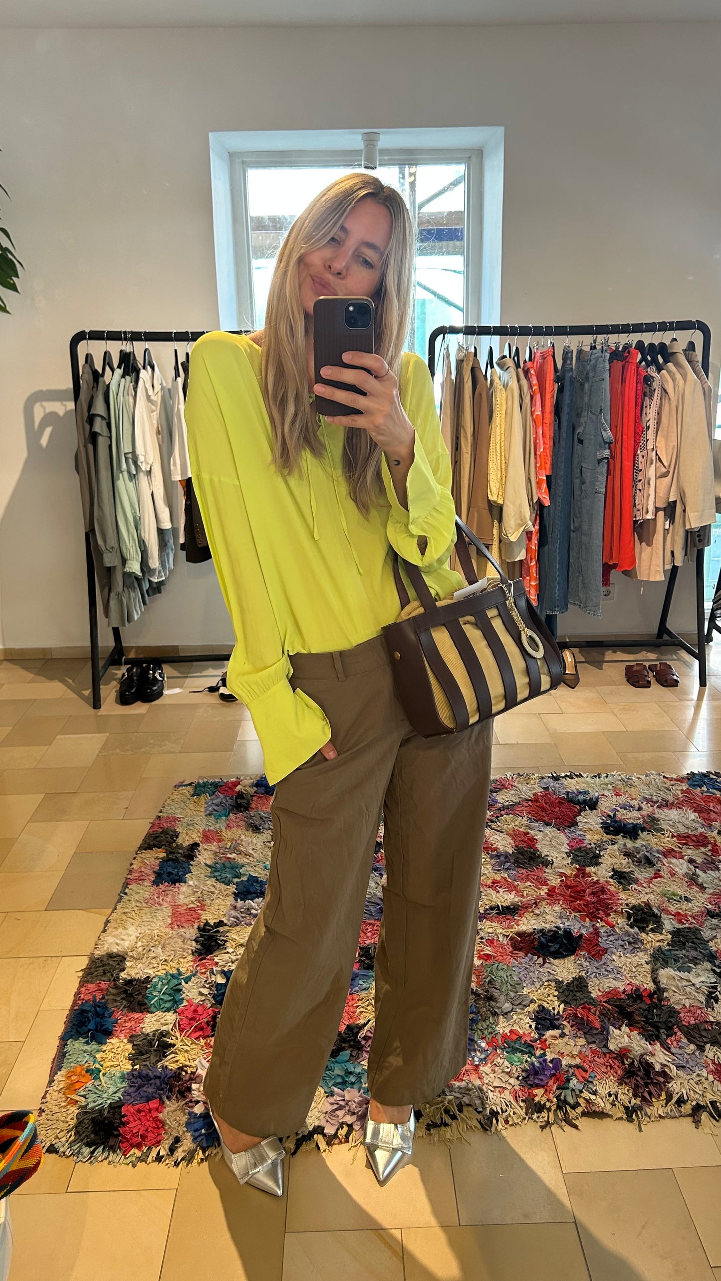 LUISA CERANO Seidenbluse neongrün