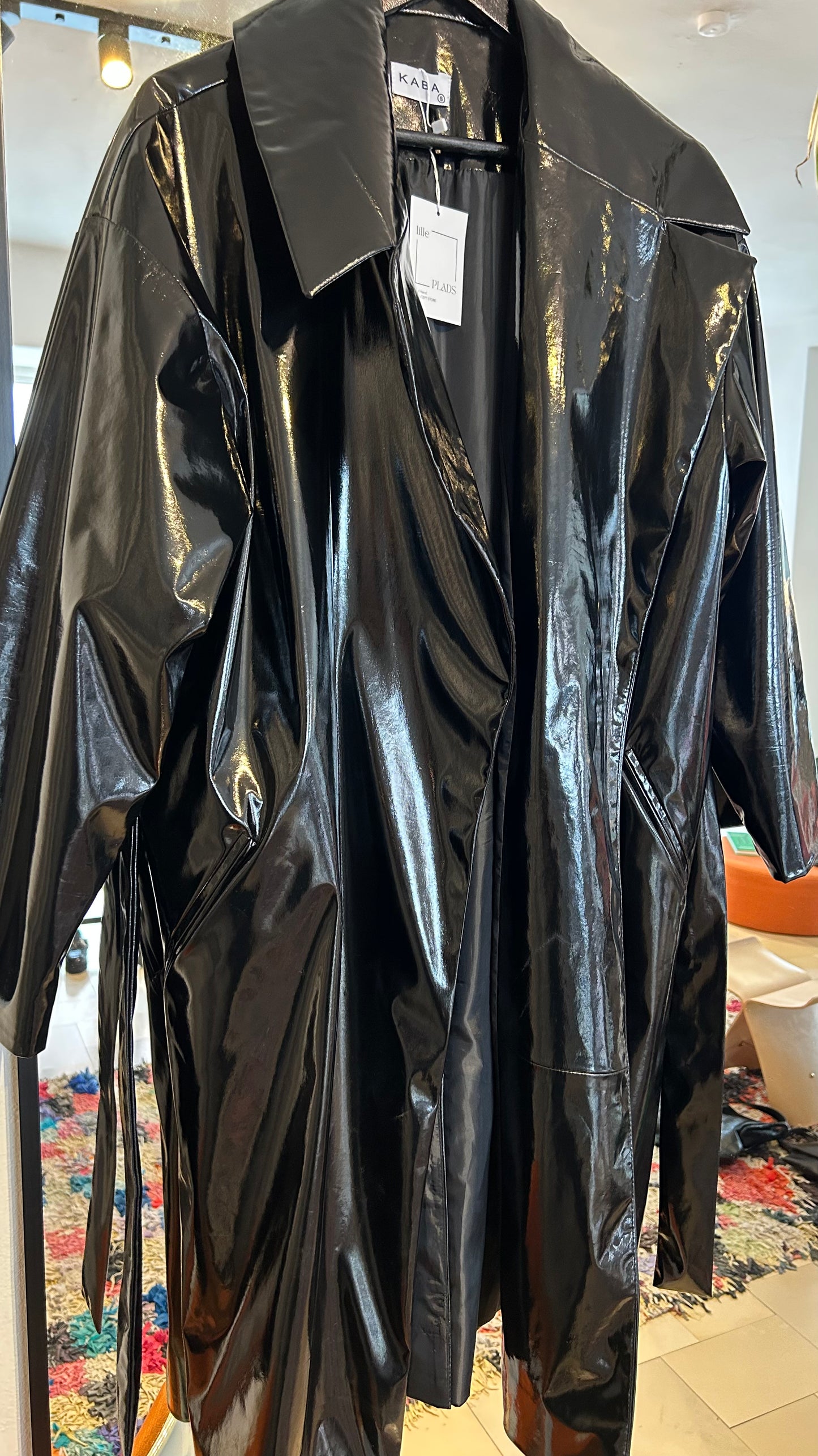 KABA Regenmantel Lack schwarz
