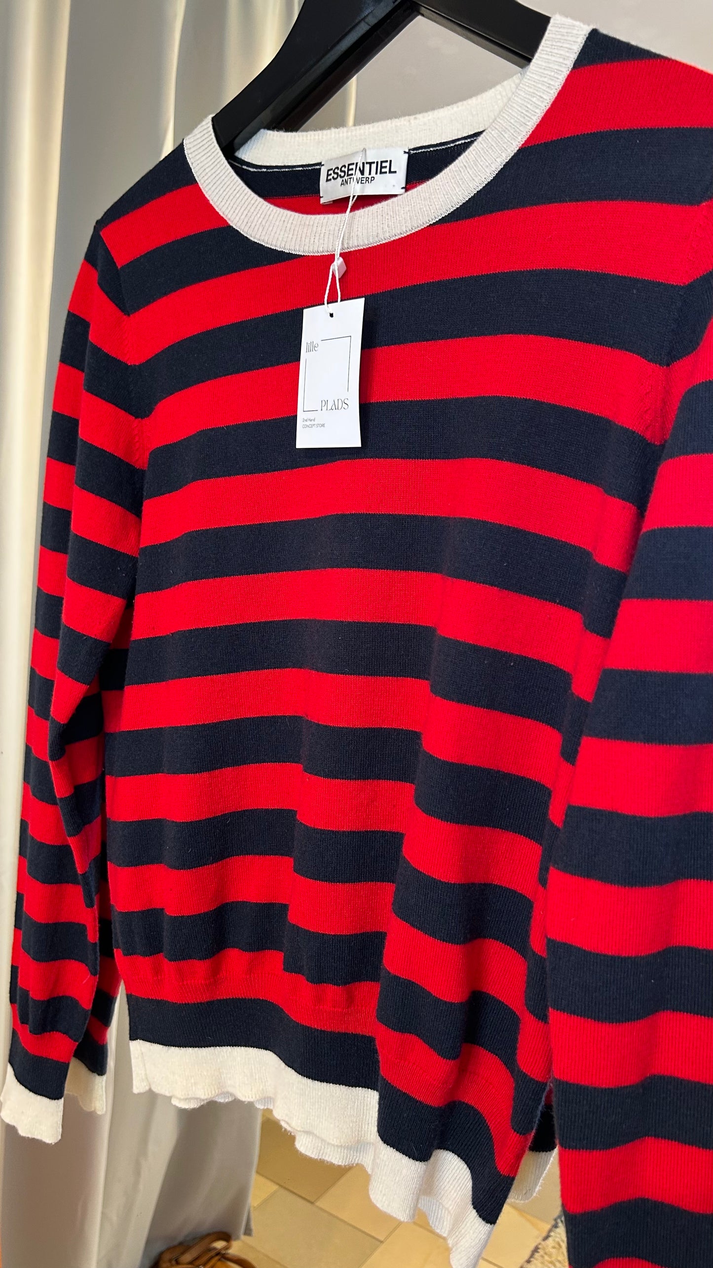 ESSENTIEL ANTWERP Pullover rot/blau Streifen
