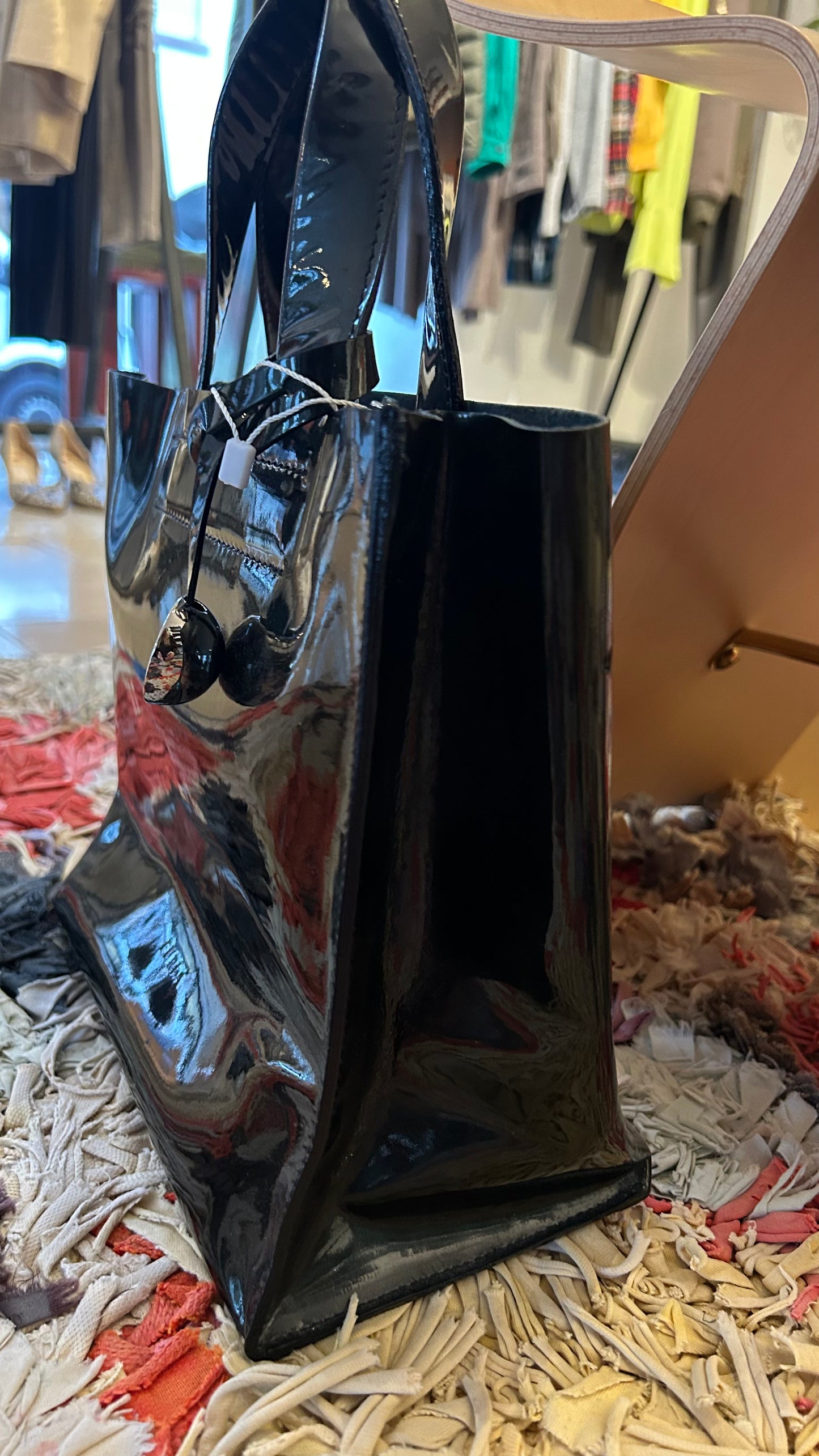 FURLA Handtasche schwarz/Lack