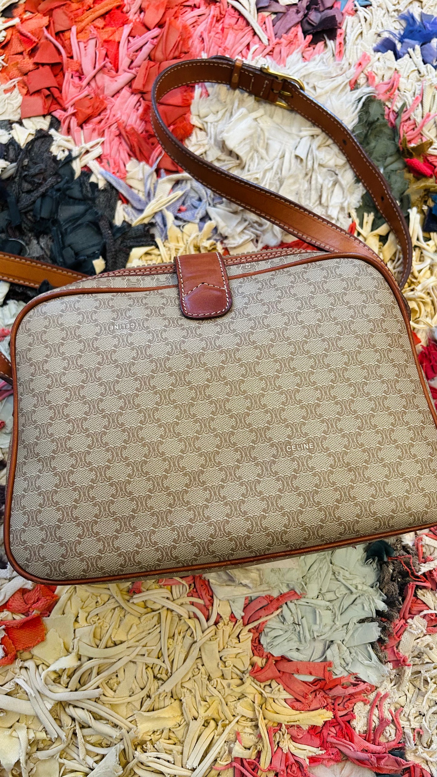 CELINE Vintage Umhängetasche beige Monogram