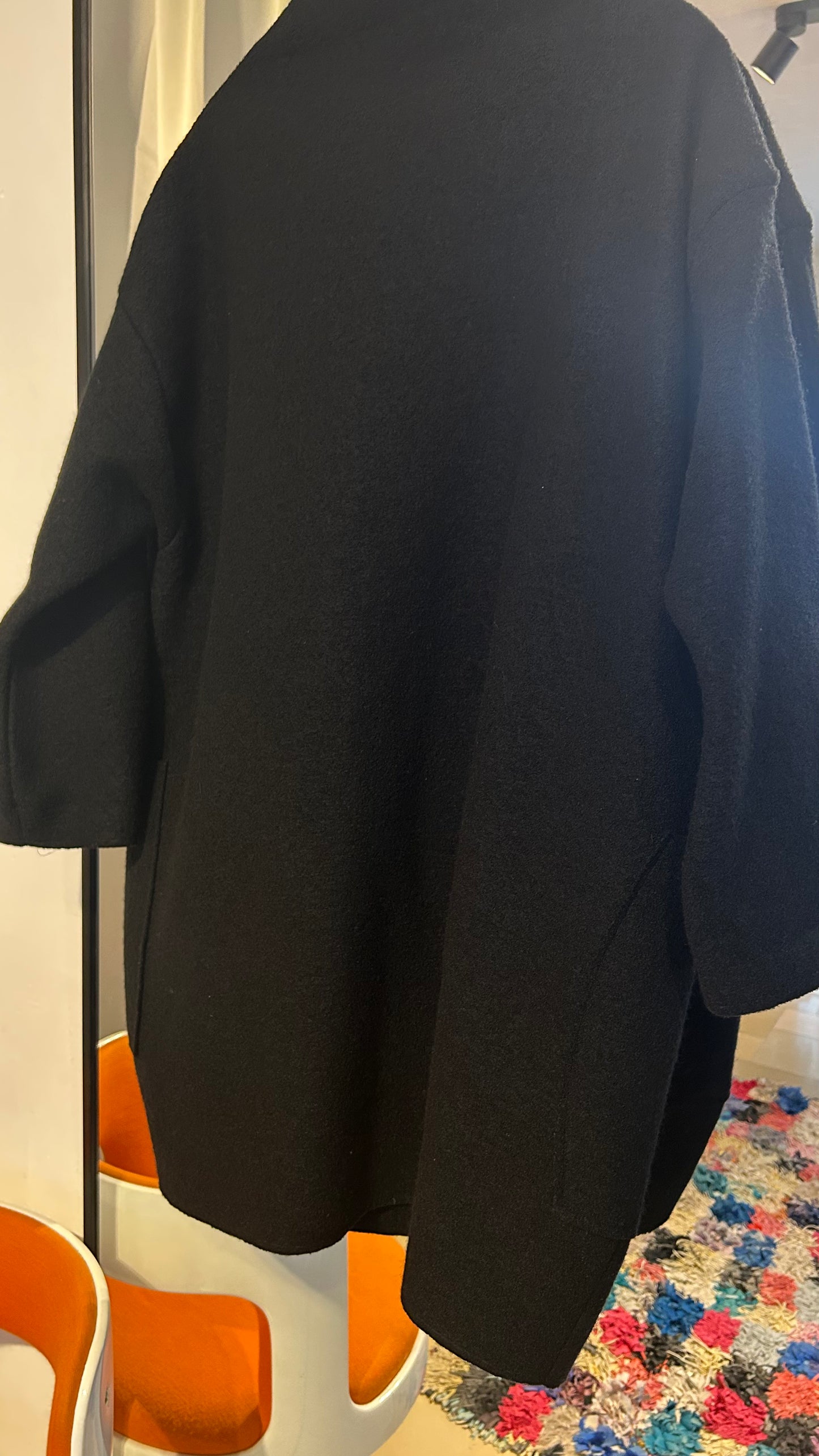 HINDAHL & SKUDELNY Wollmantel schwarz / M-L