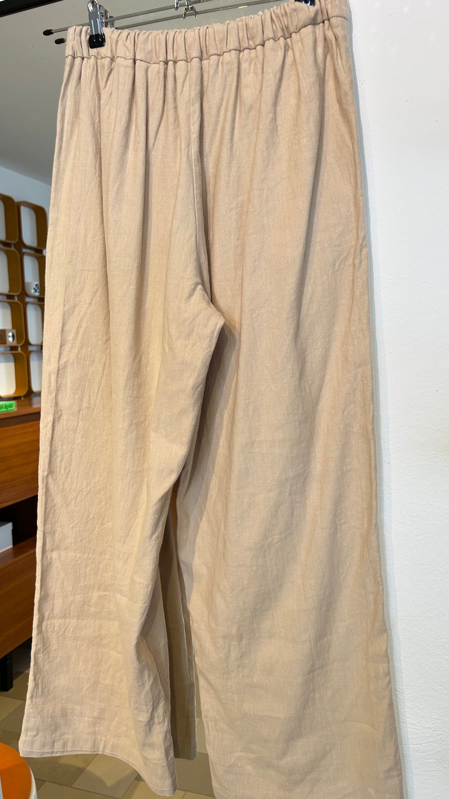 MOMONI Hose Leinenmix beige / 40