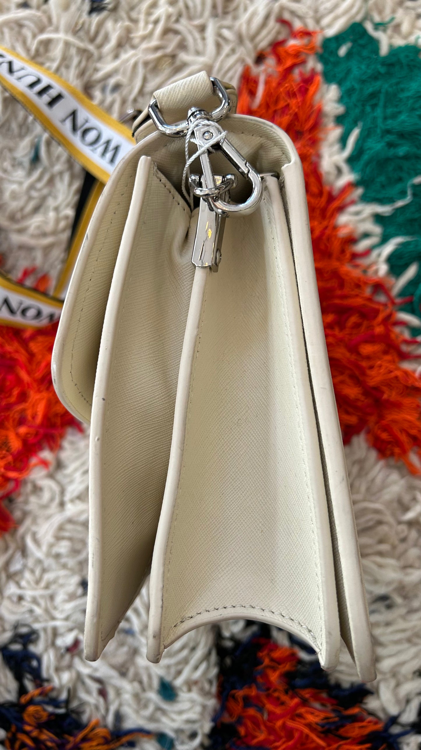 WON HUNDRED Schultertasche creme
