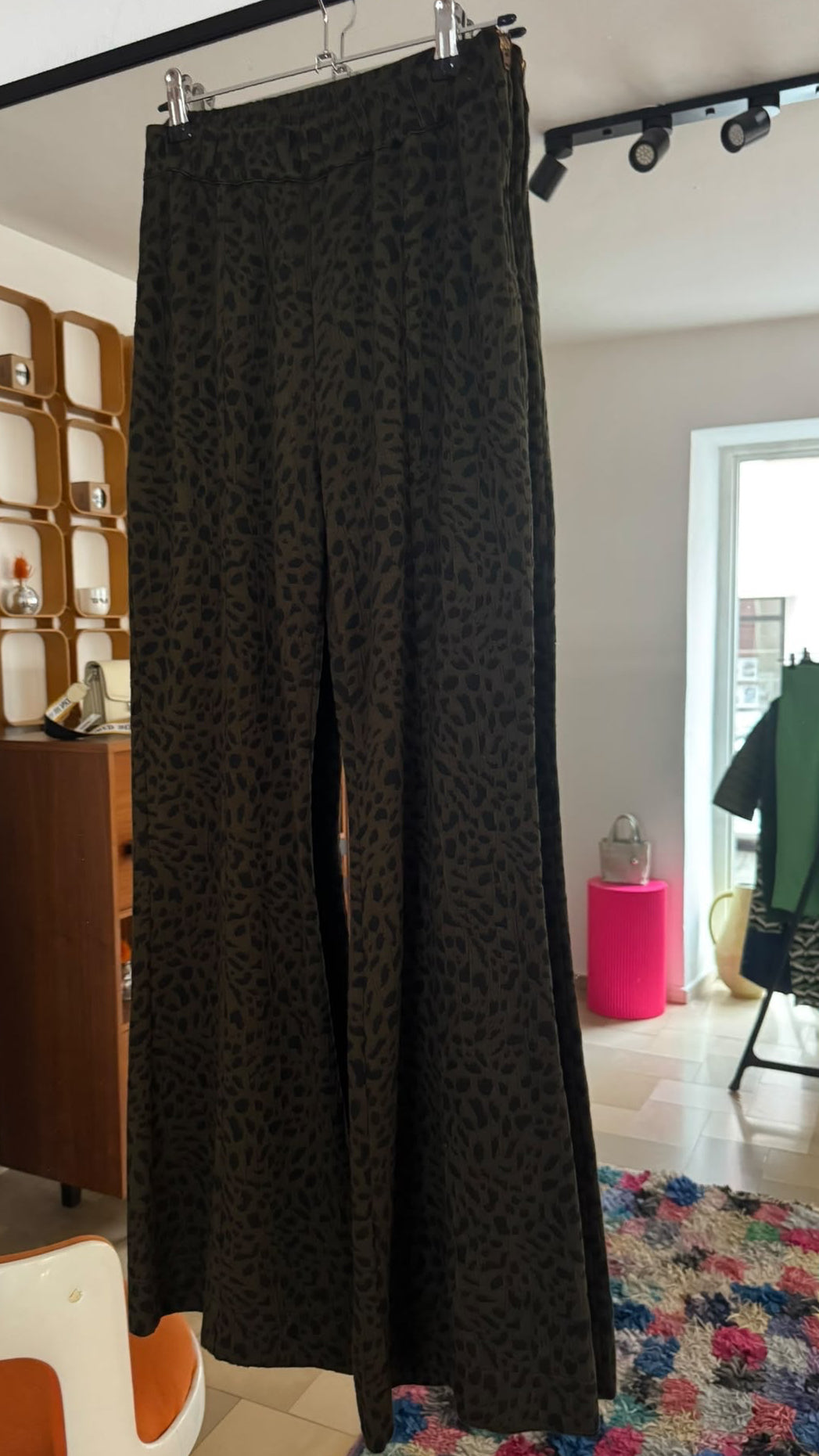 MILLA GREECE Hose flared/ M