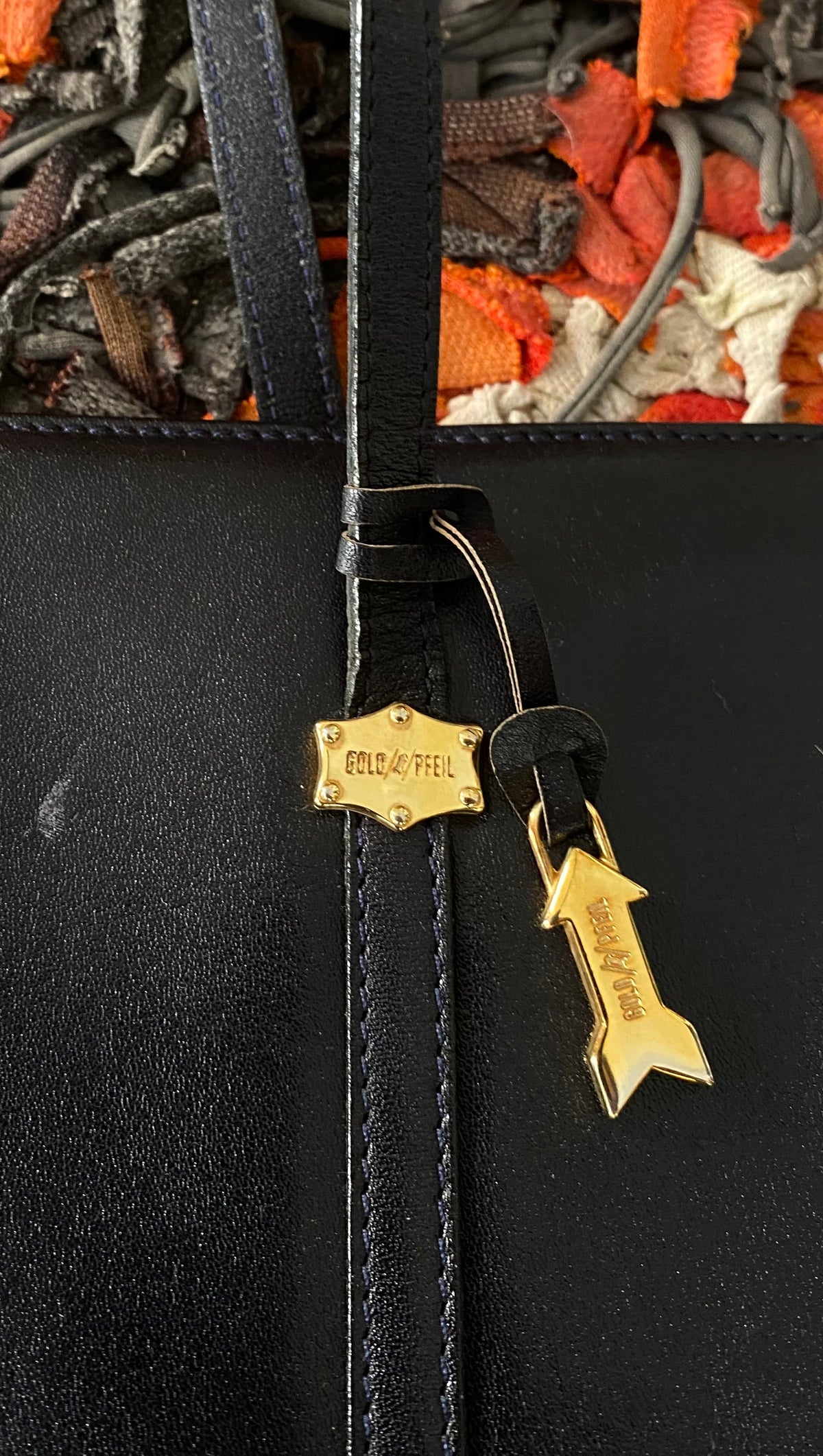 Vintage Goldpfeil Schultertasche