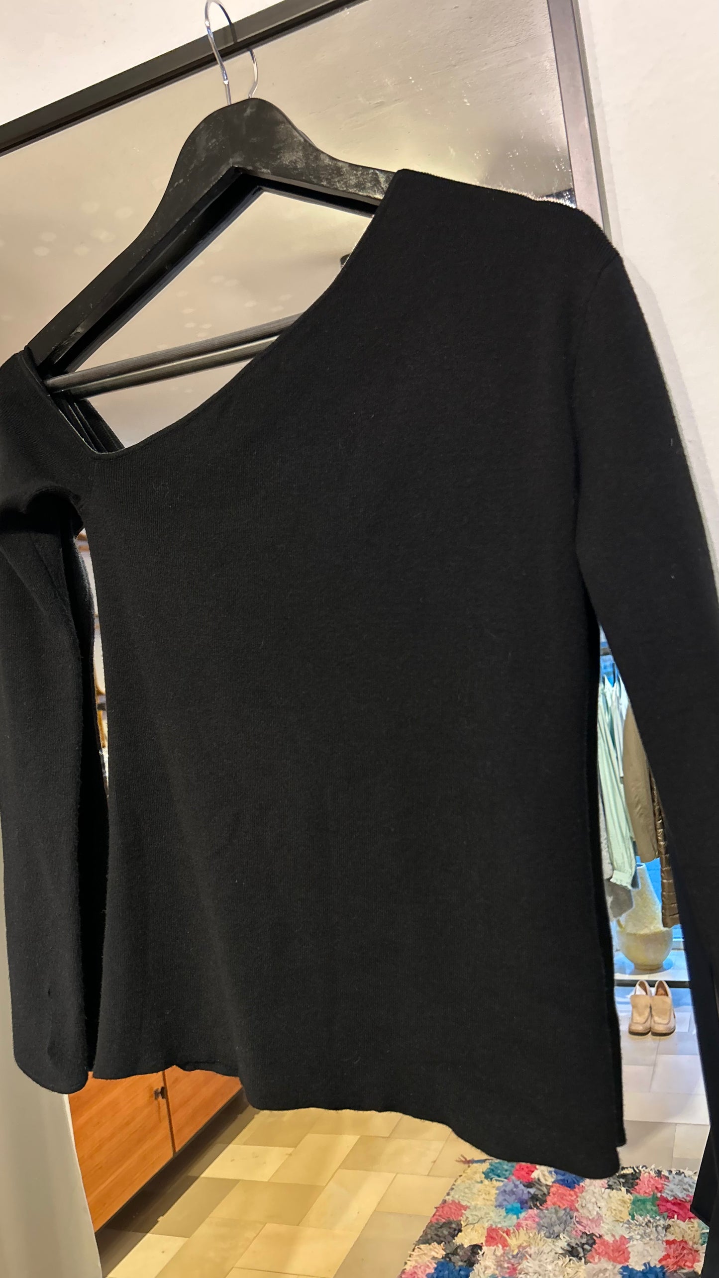 FILIPPA K Strickshirt one-shoulder schwarz / M