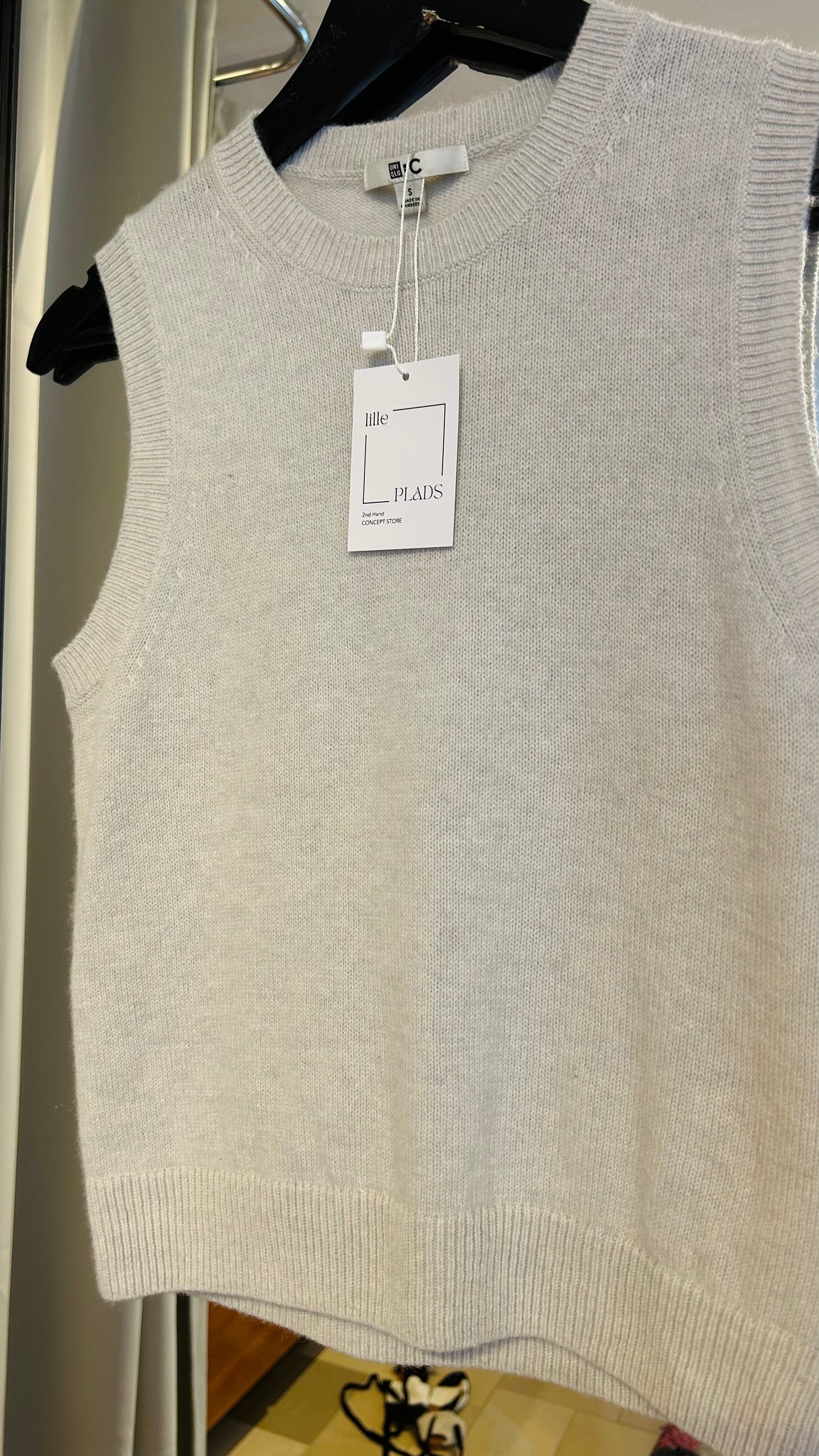 UNIQLO Cashmere Pullunder