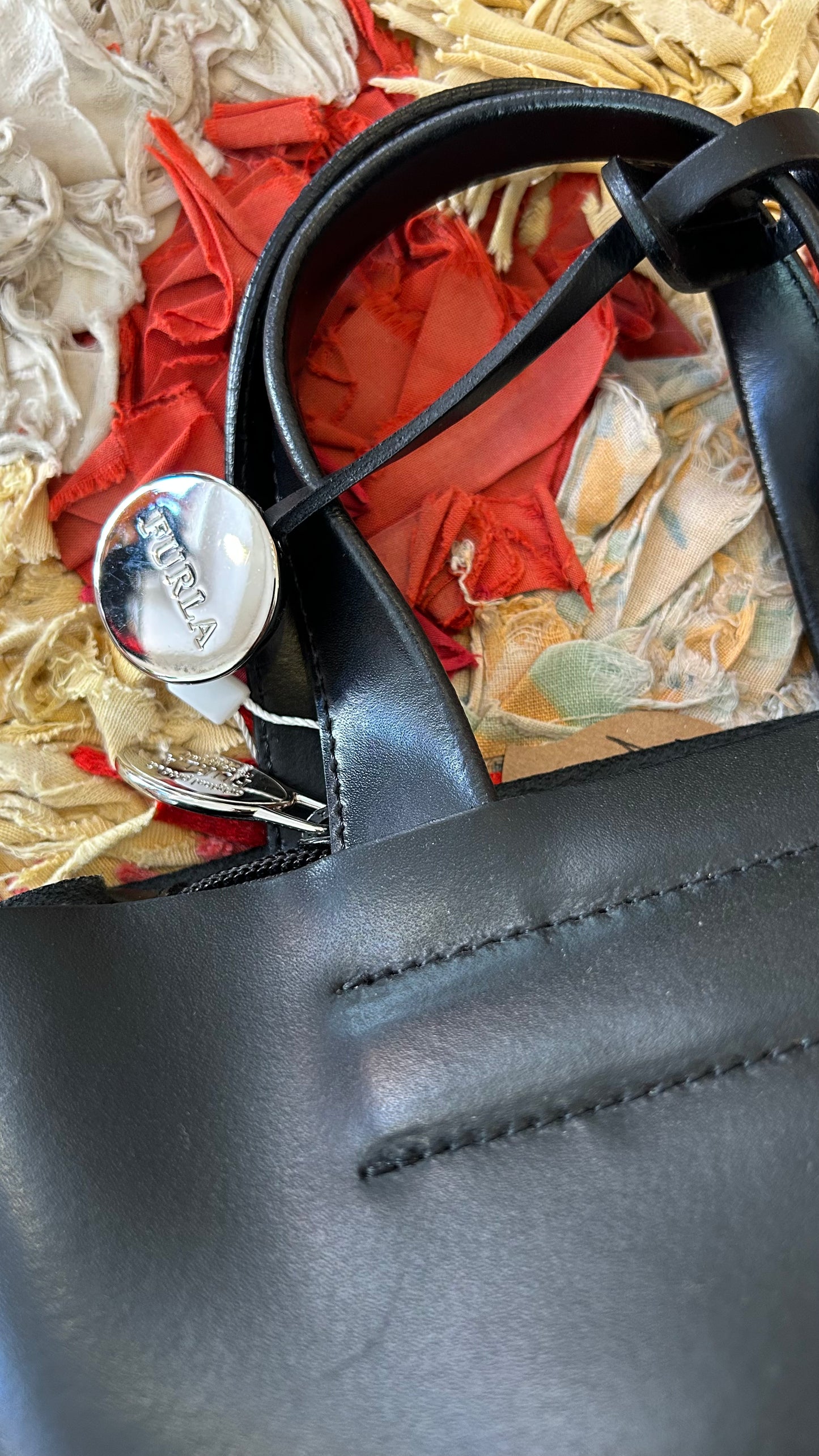 FURLA Minibag schwarz