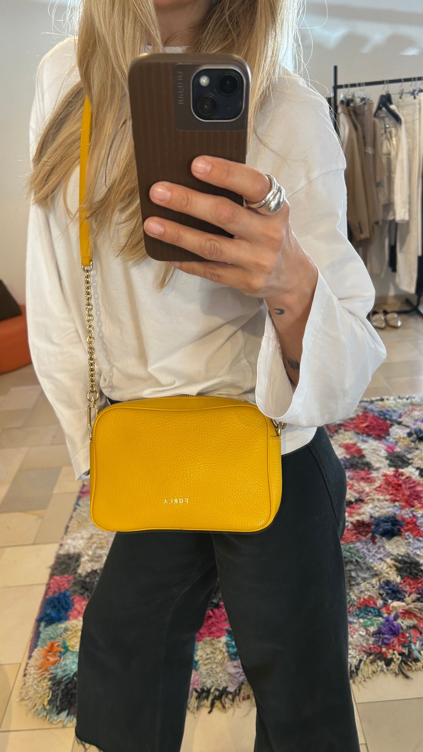 FURLA Umhängetasche gelb