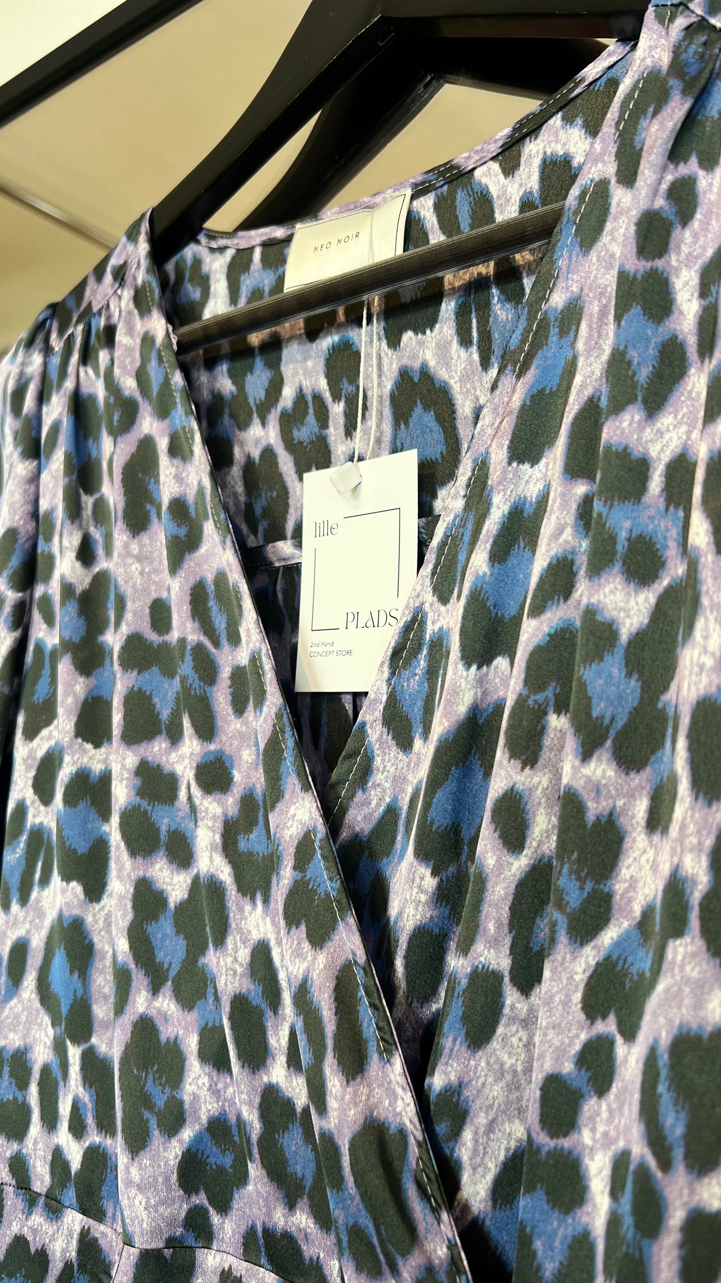 NEO NOIR Midi Kleid lila leo