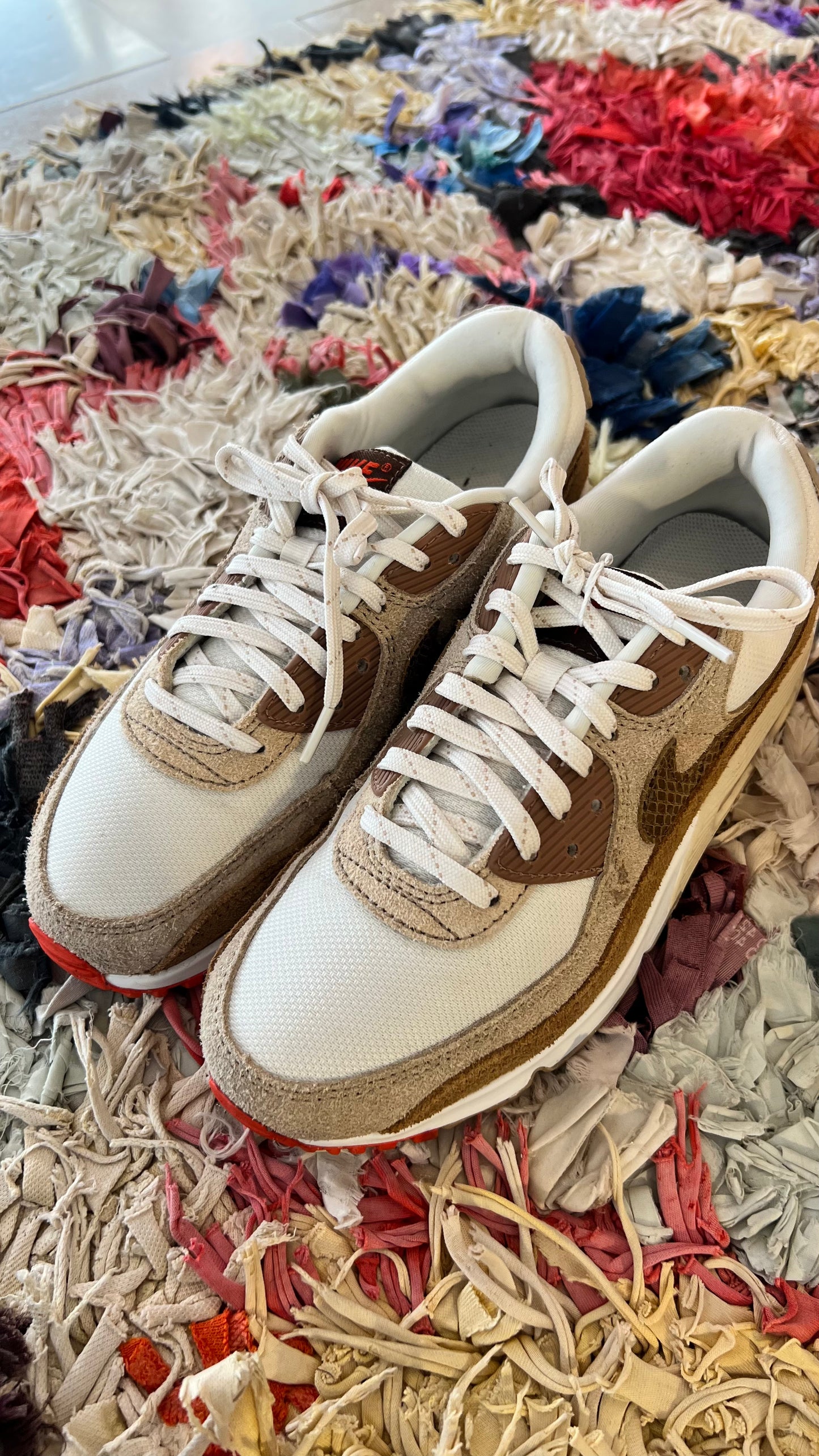NIKE Sneaker braun/weiß Air Max