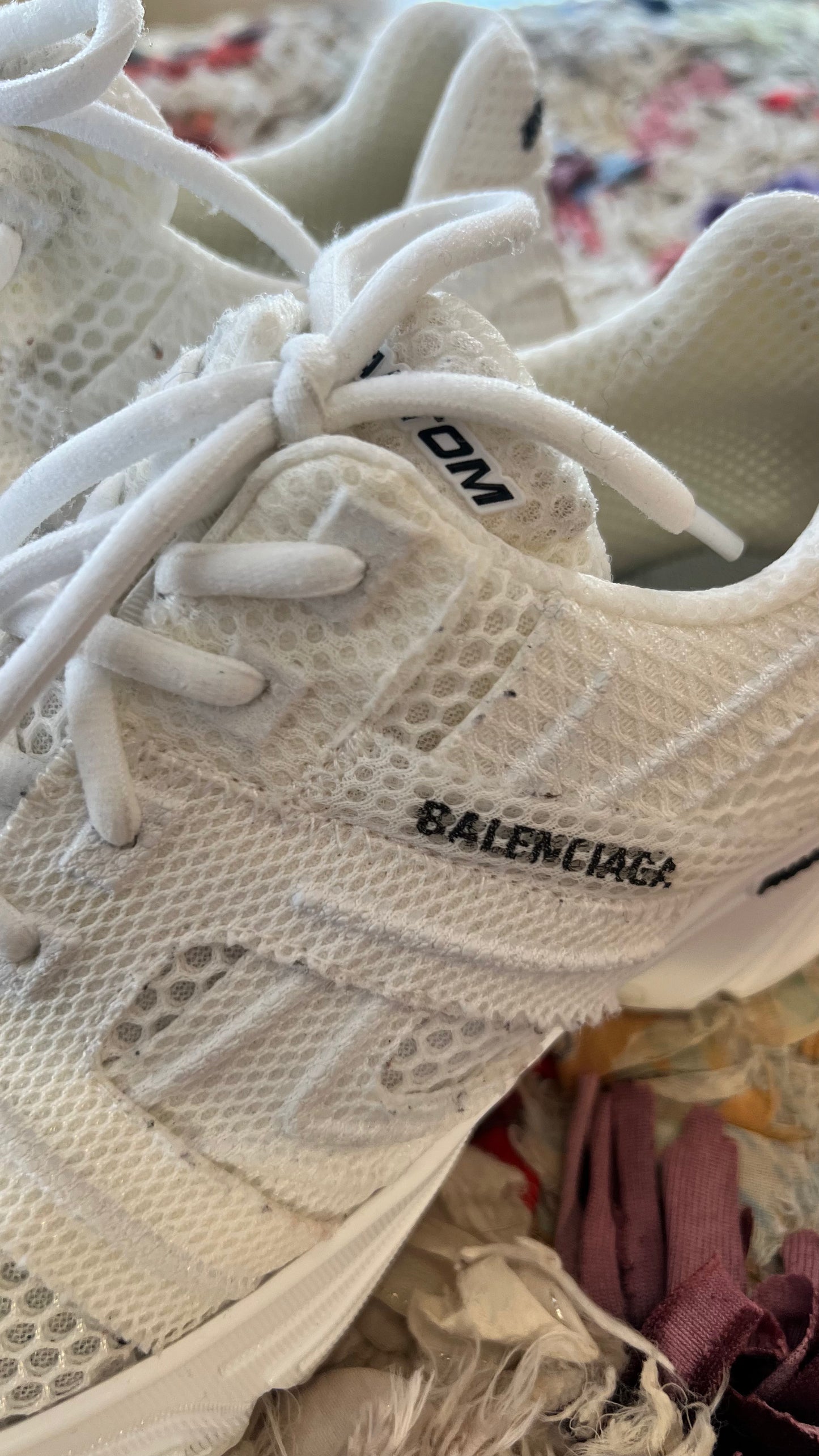 BALENCIAGA Sneaker