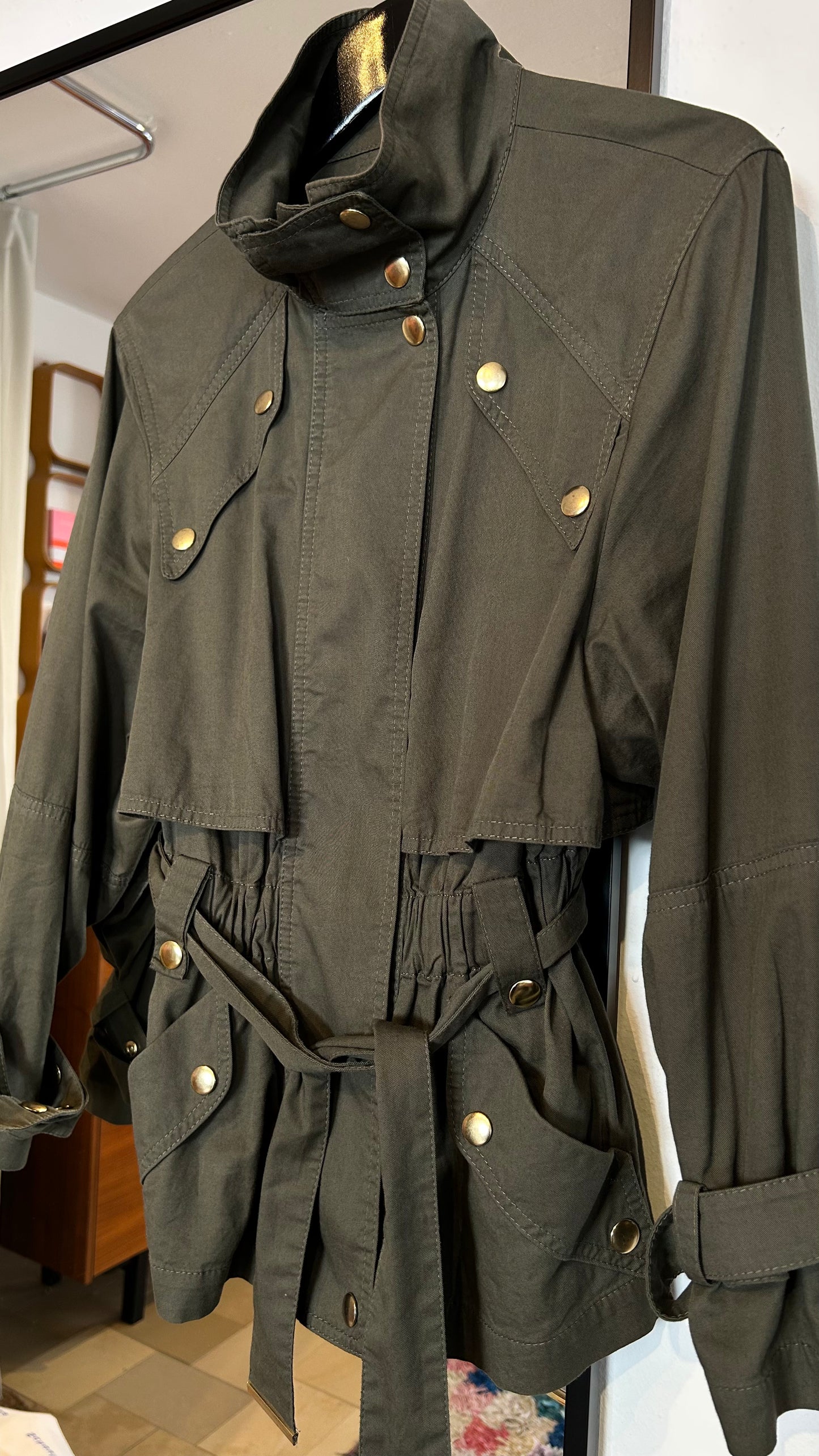 DRYKORN Jacke khaki / M