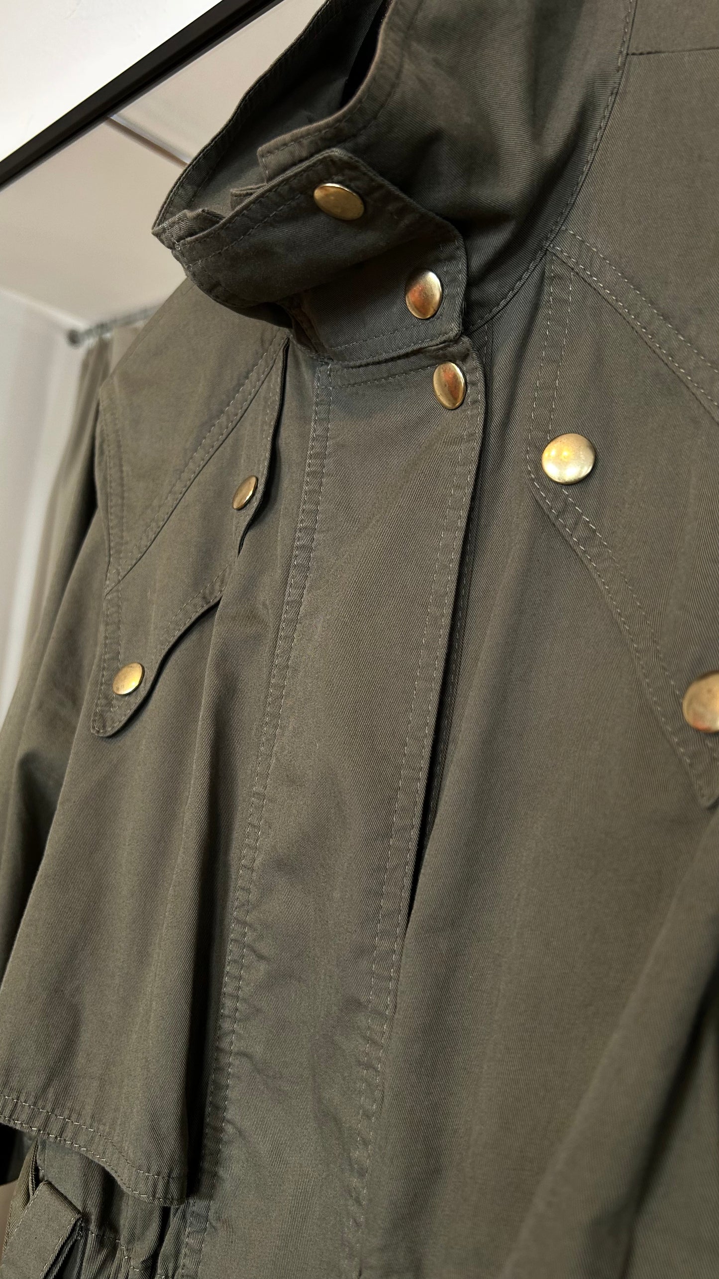 DRYKORN Jacke khaki / M