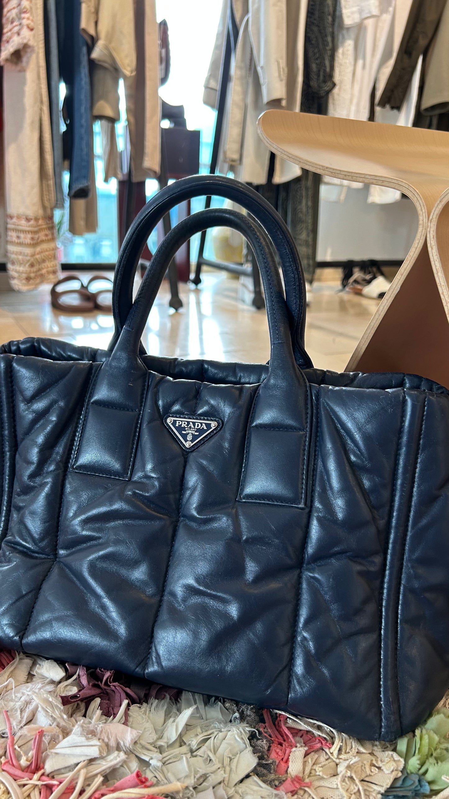 PRADA Handtasche dunkelblau Stepp