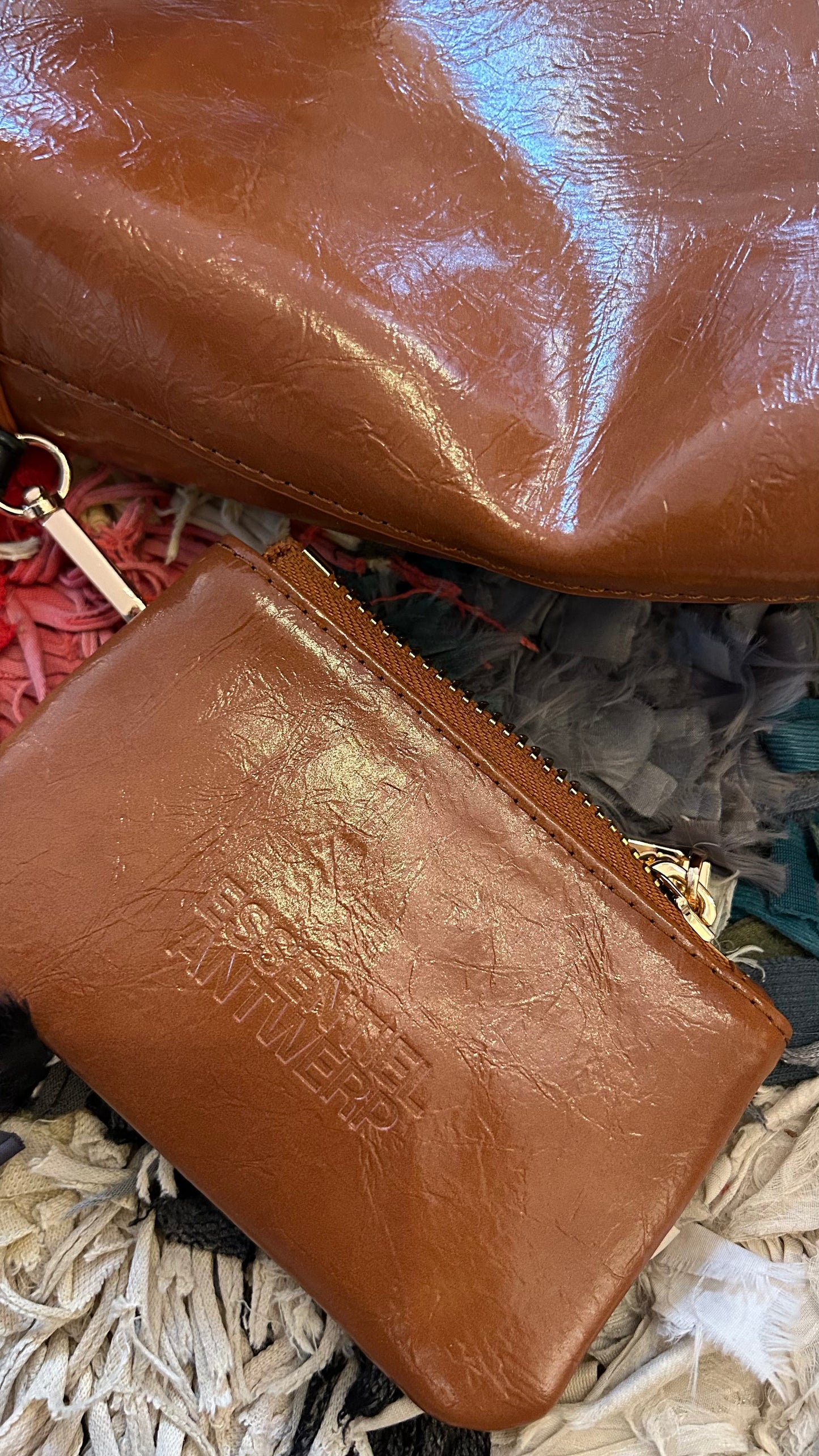 ESSENTIEL ANTWERP Shopper cognac Lack