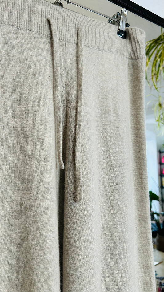 LISA YANG Kaschmirhose beige