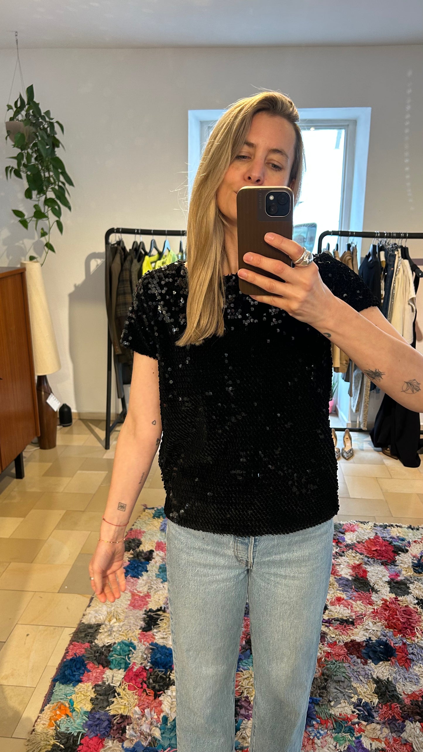 KIMMICH TRIKOT Samt-Paillettenshirt blk / S