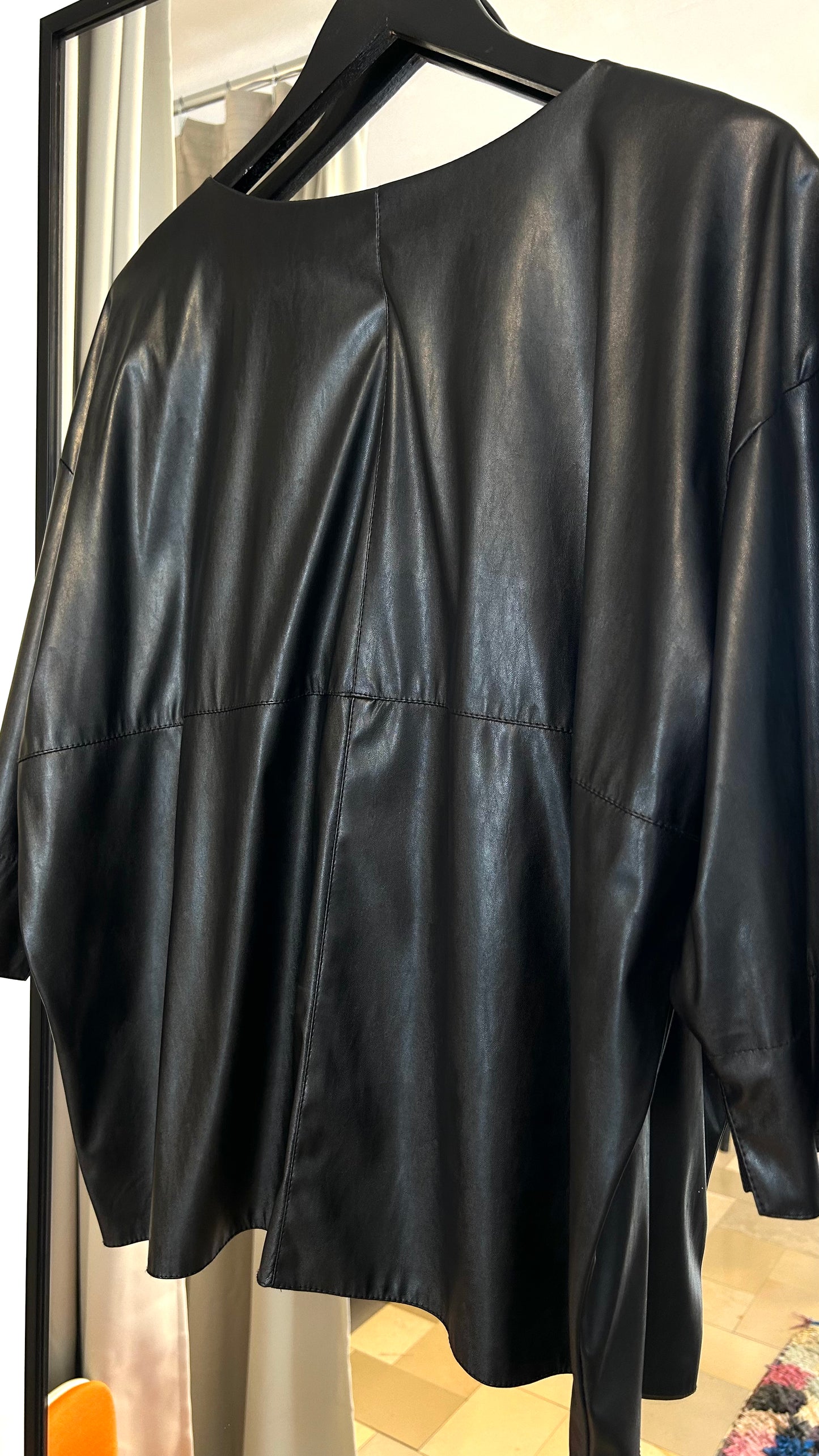 ULI SCHNEIDER Ledershirt schwarz