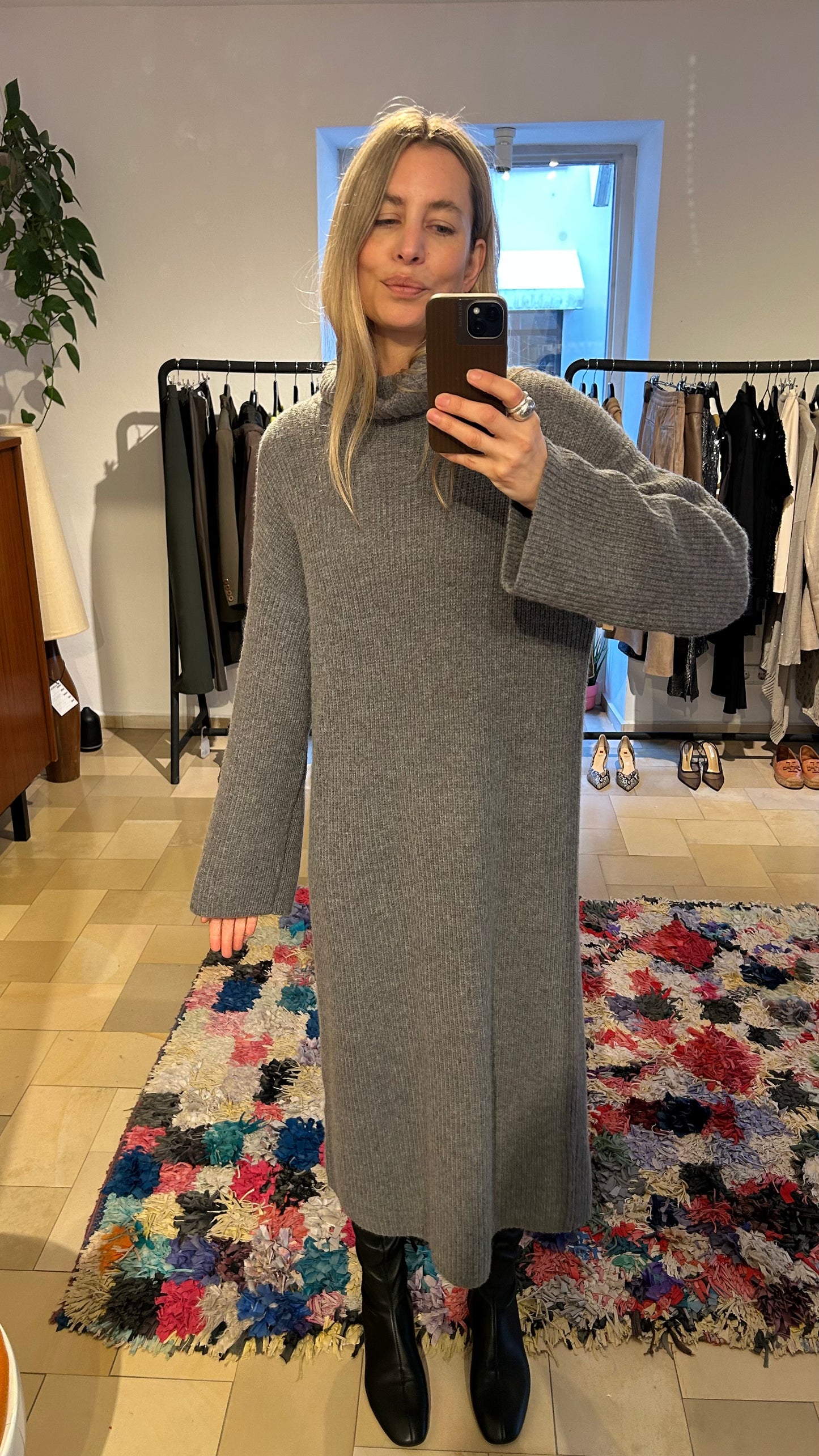 SELECTED FEMME Maxistrickkleid grau / S