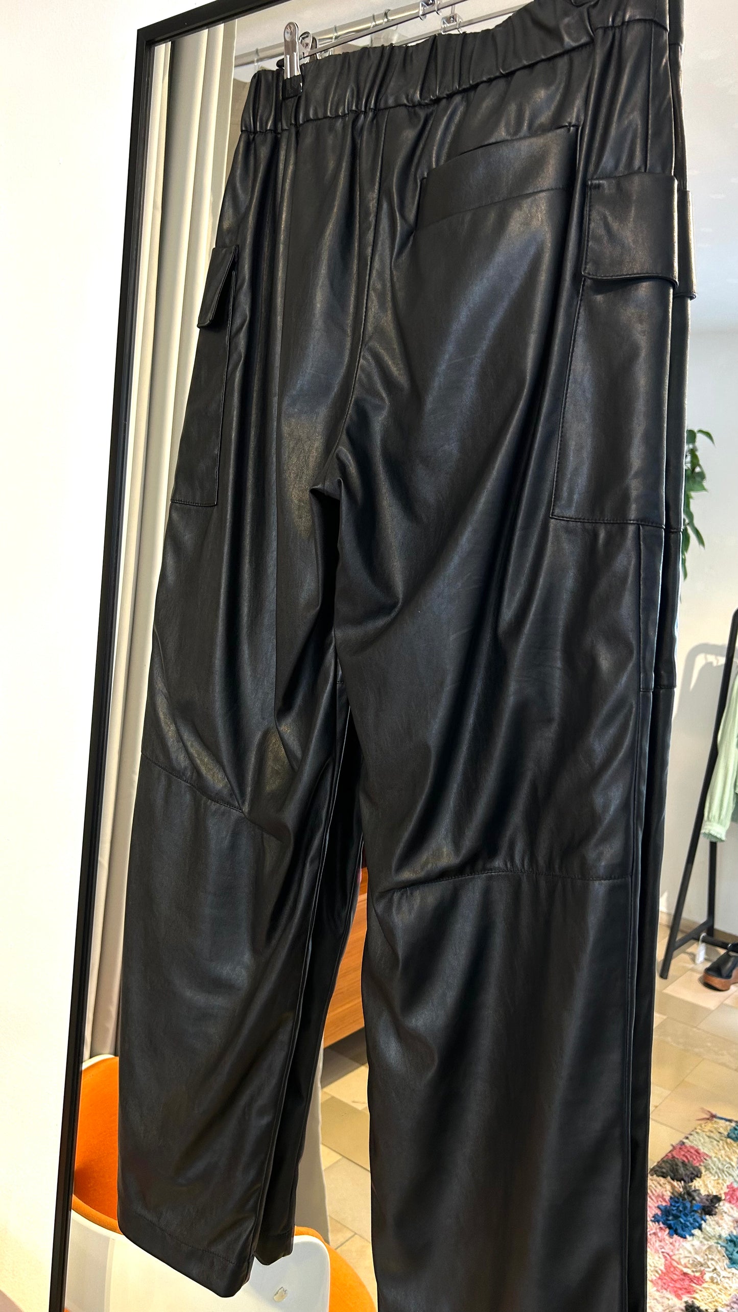 ULI SCHNEIDER Lederhose schwarz