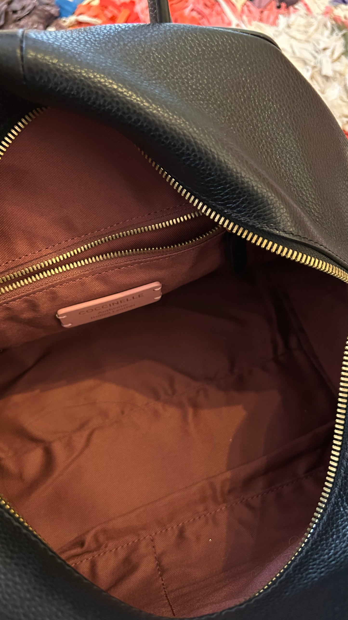 COCCINELLE Handtasche schwarz