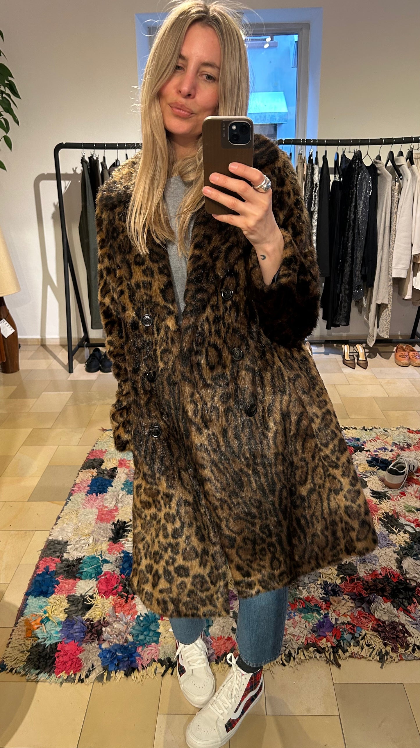 MARC CAIN Fake Fur Mantel Leo / 40