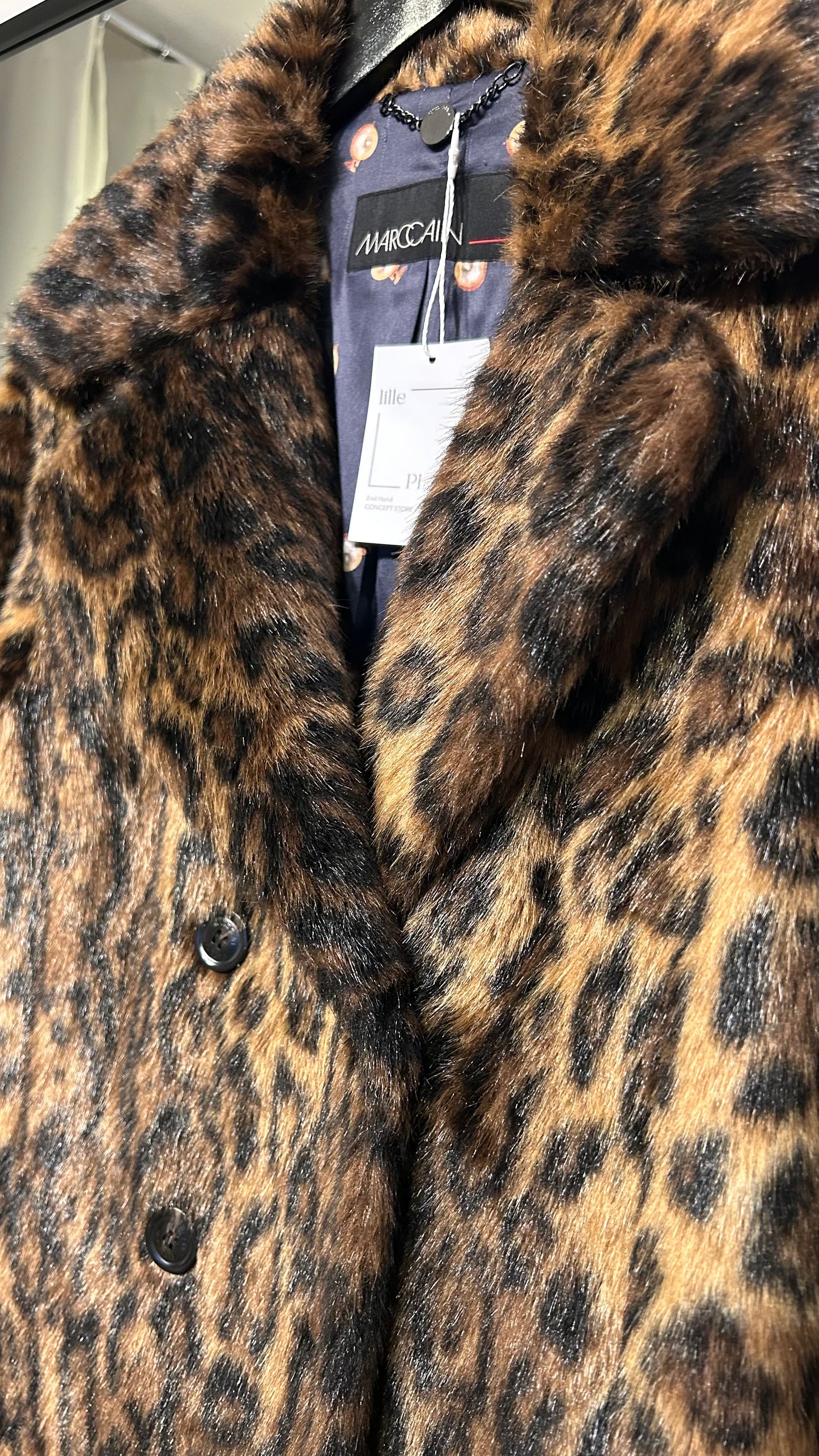 MARC CAIN Fake Fur Mantel Leo / 40