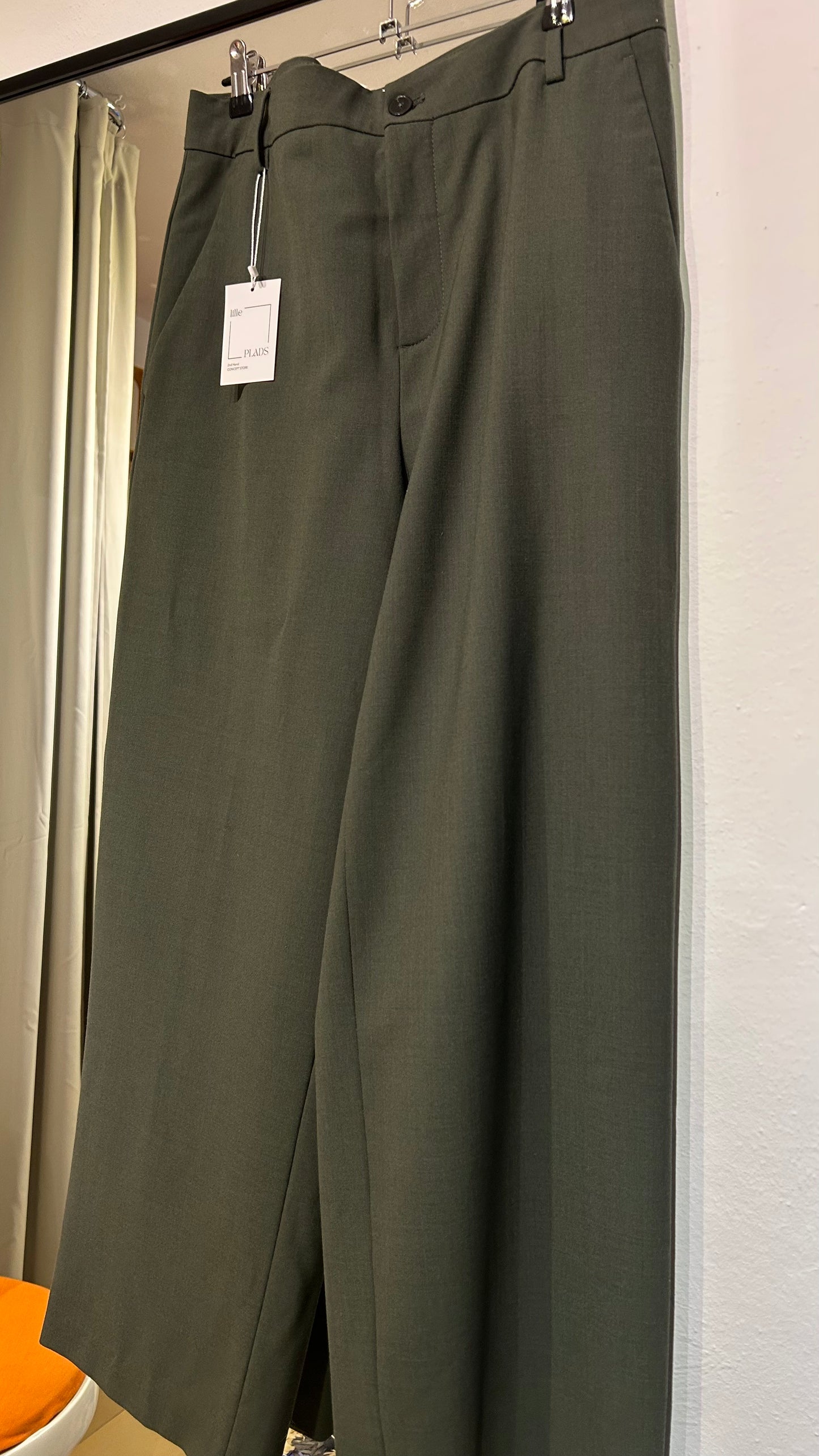 CLOSED Hose Khaki / 31