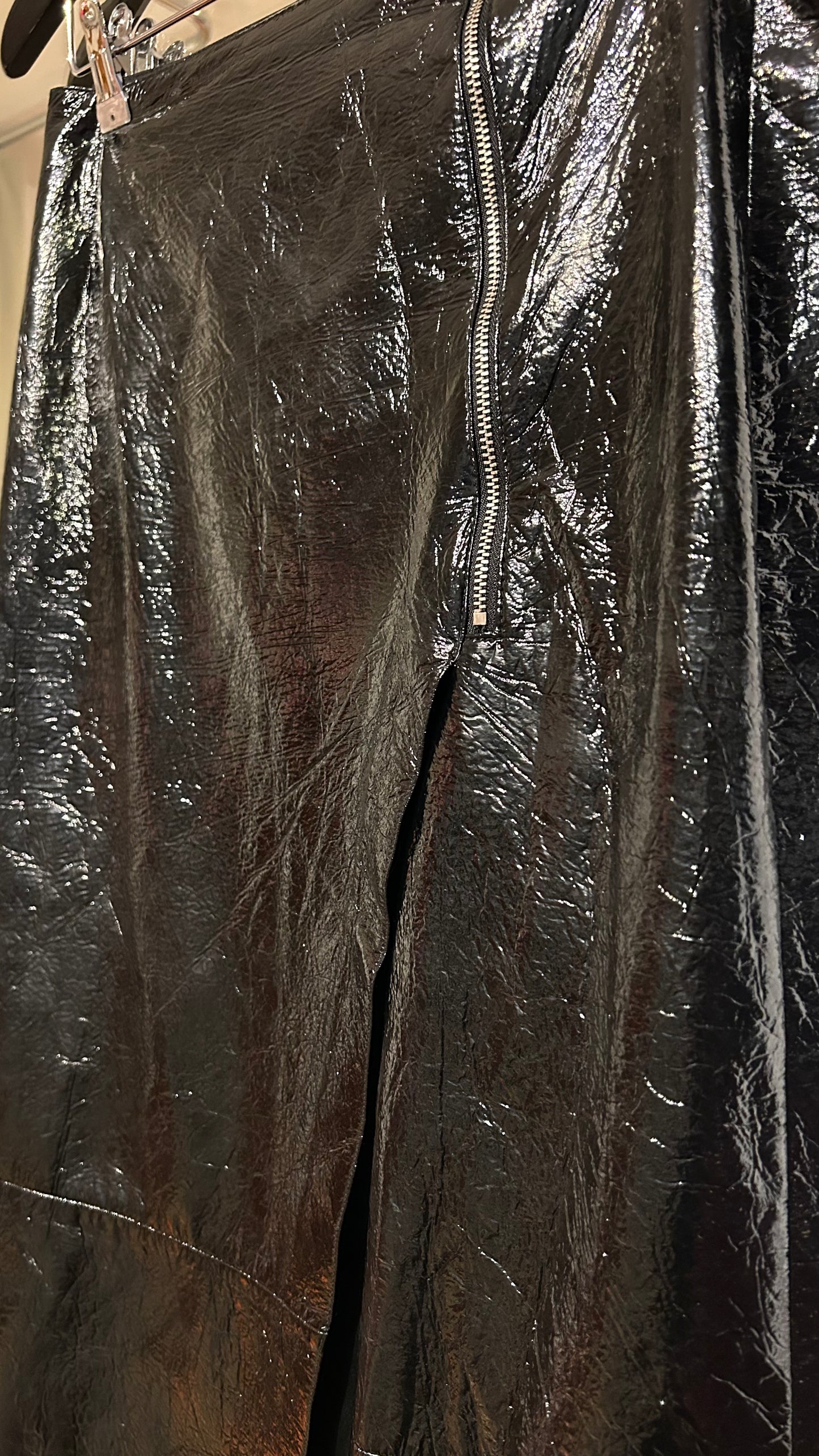 H&M Midirock schwarz Lack / 38