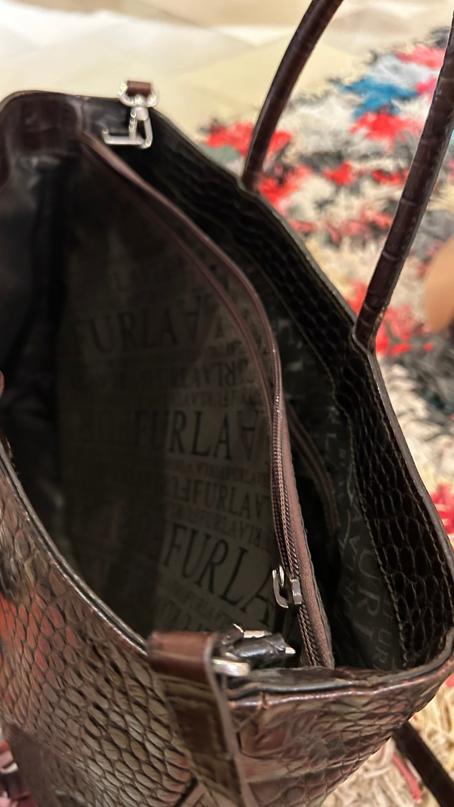 FURLA Handtasche Kroko braun