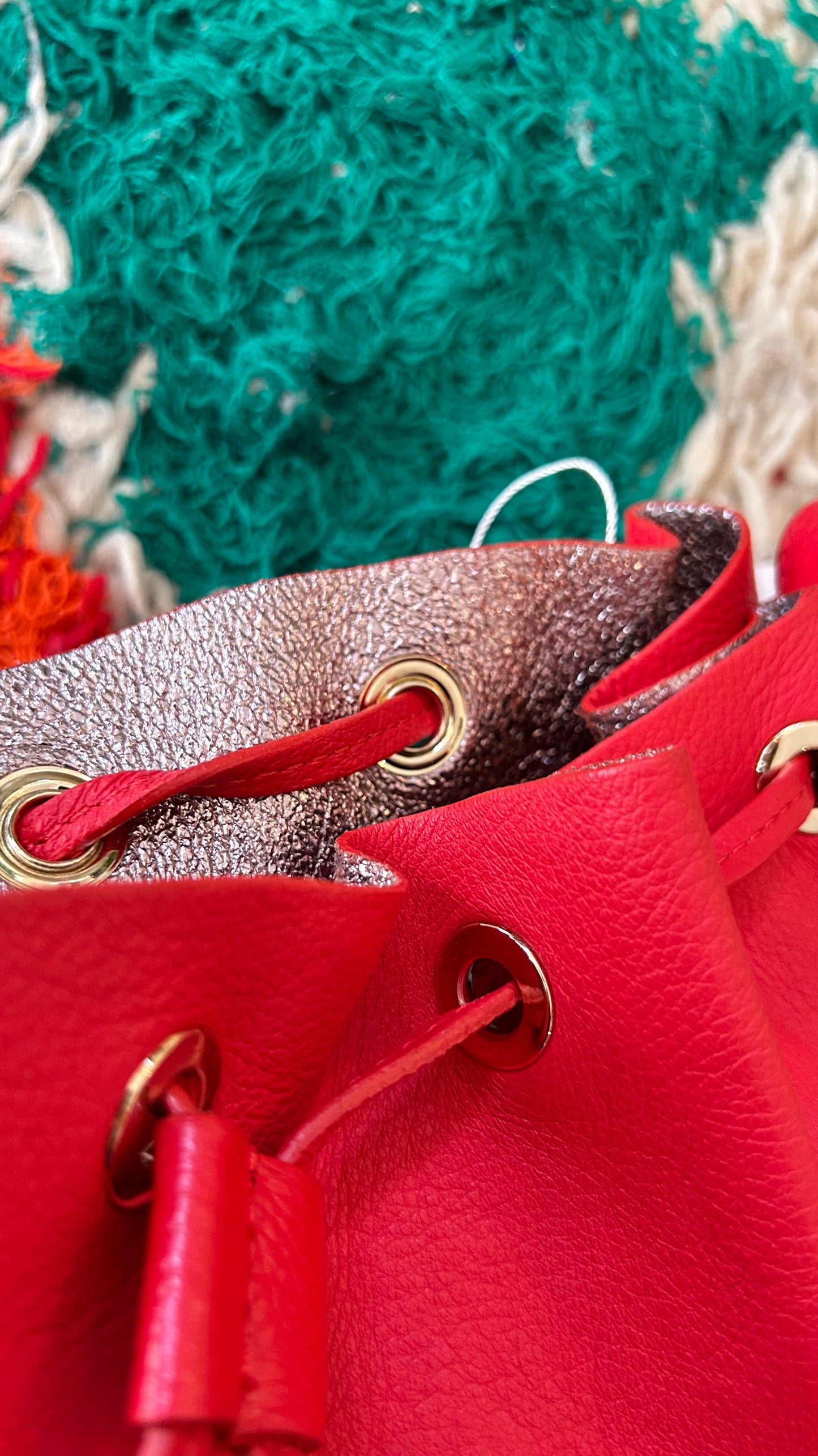 COCCINELLE Bucket Bag rot