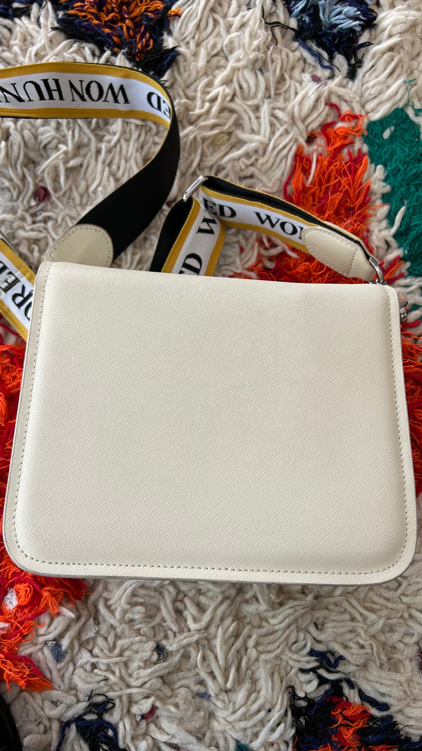 WON HUNDRED Schultertasche creme