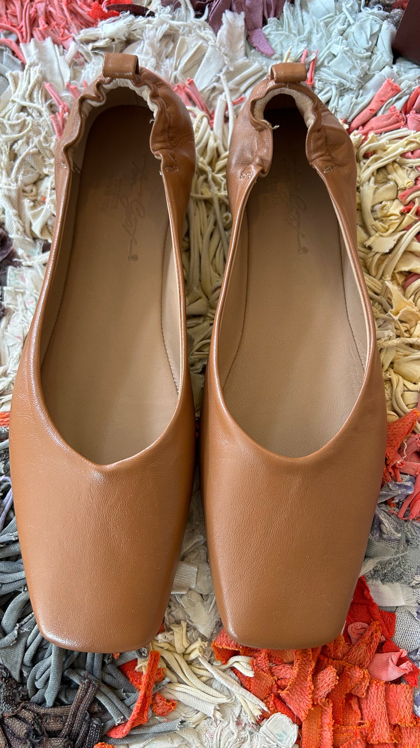 TON GOUT Ballet Flats Square Toe cognac / 40