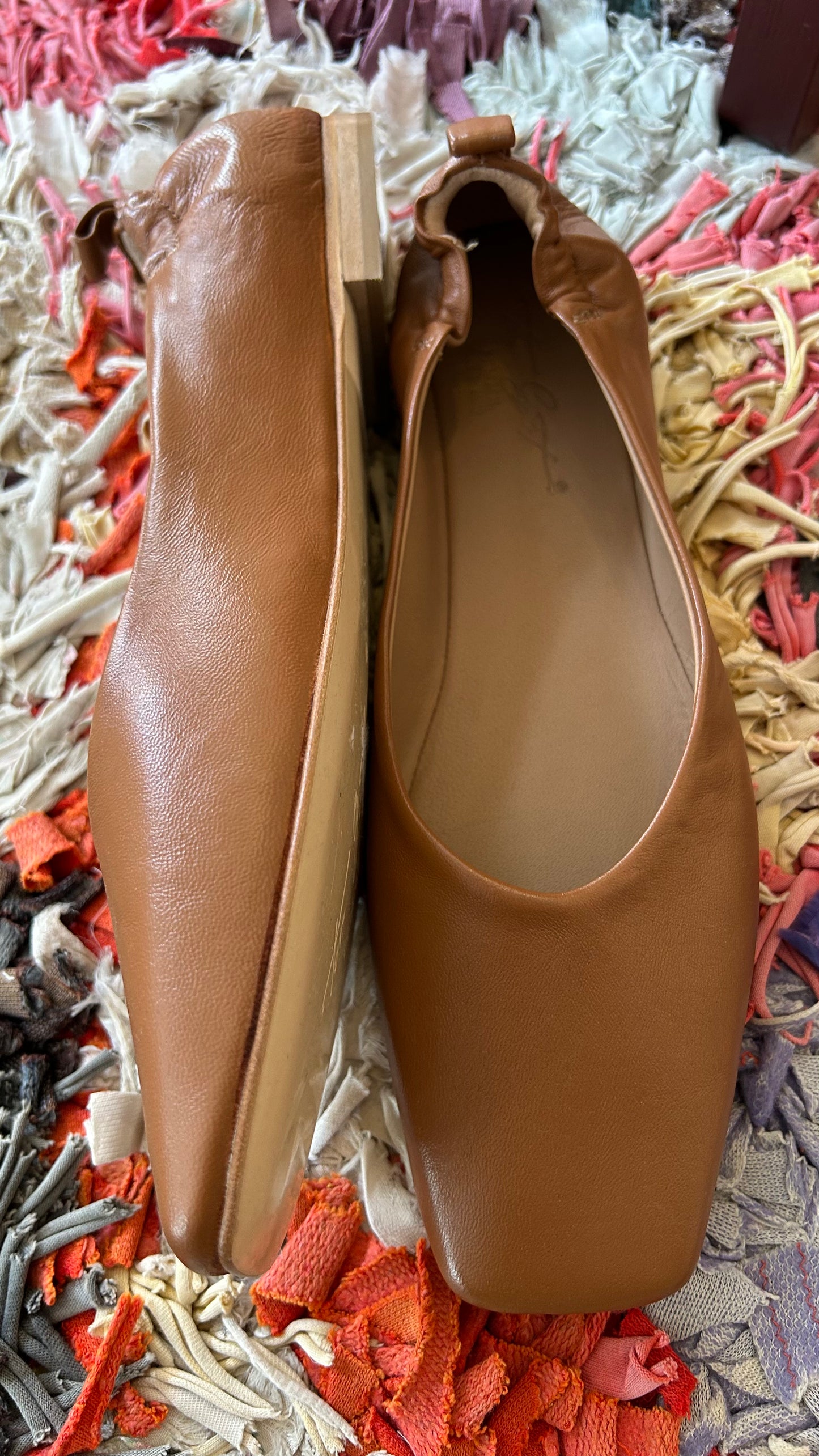TON GOUT Ballet Flats Square Toe cognac / 40