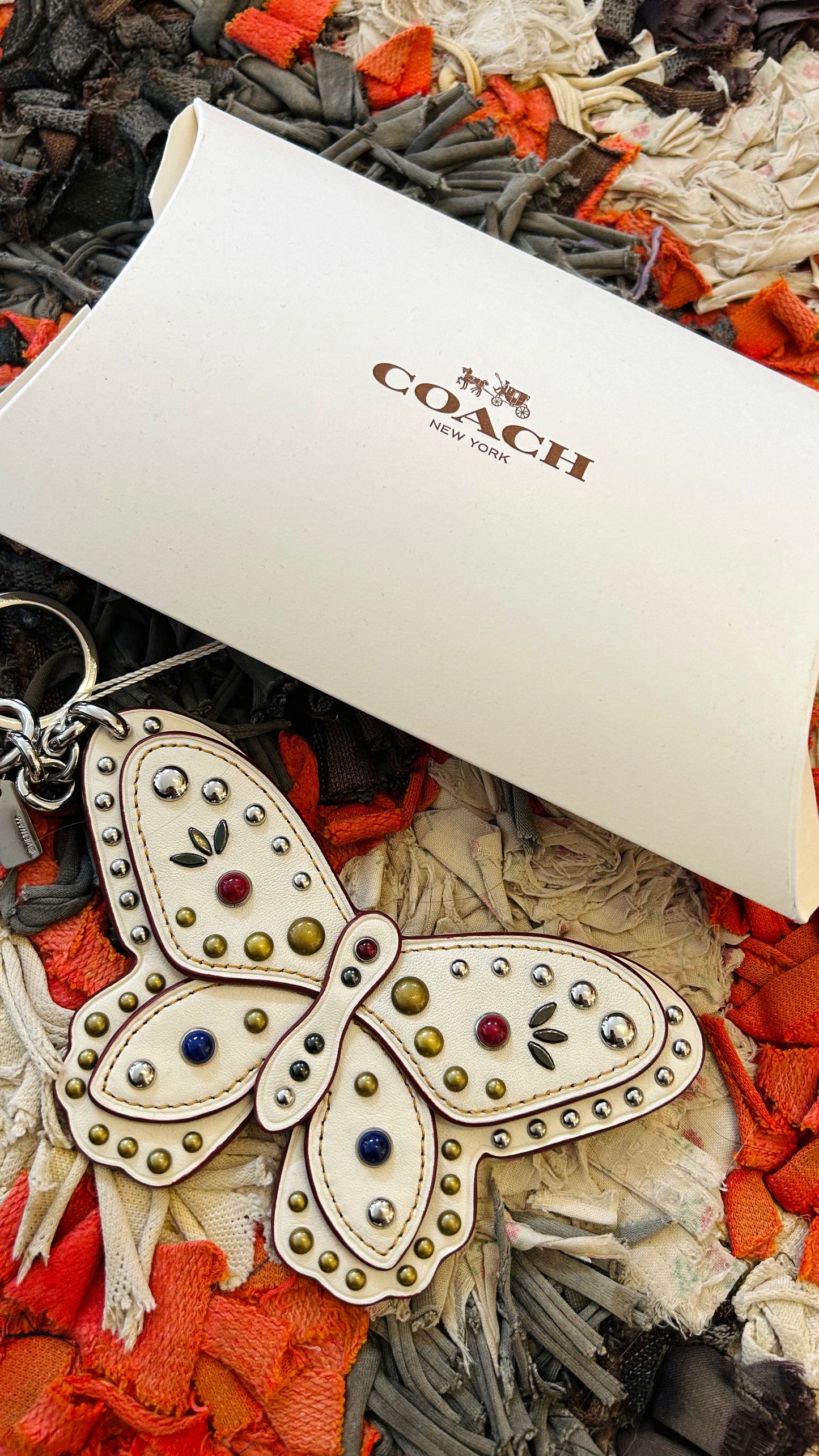 COACH Bag Charm Butterfly weiß