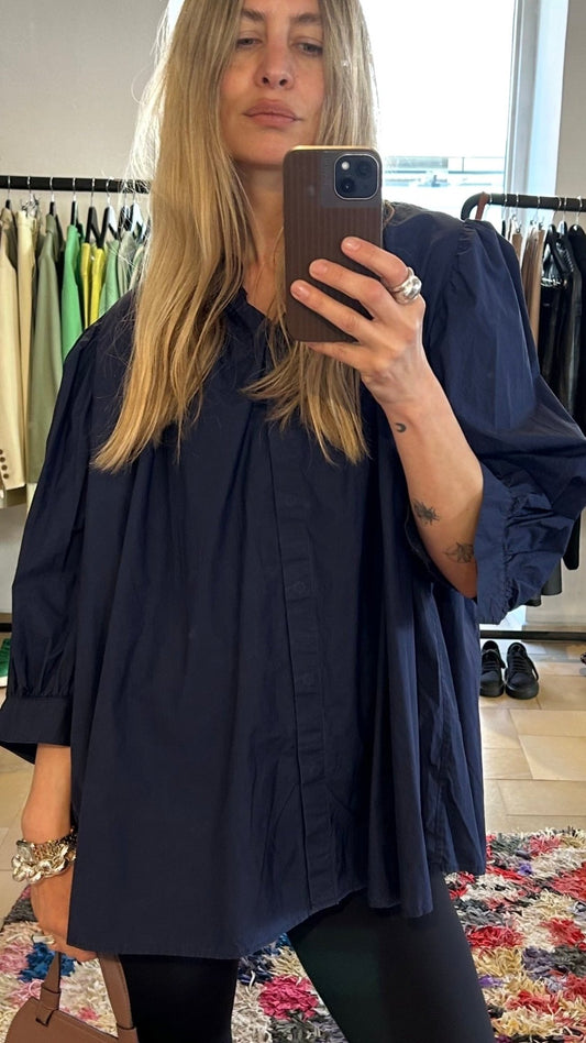 COS Blusenshirt dk.blau Puffärmel / 44 - lille.PLADS