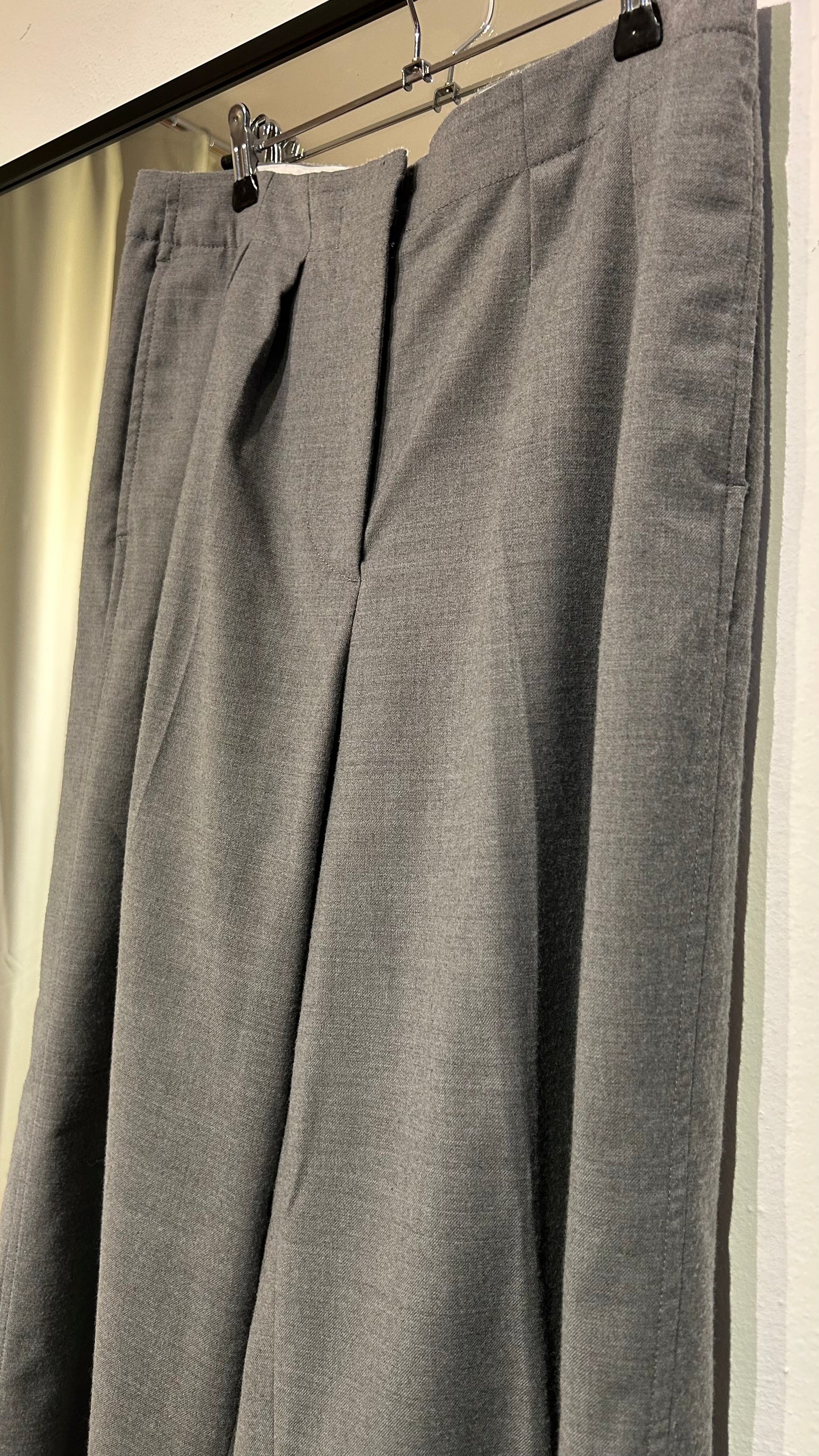 ARKET Hose grau / 42