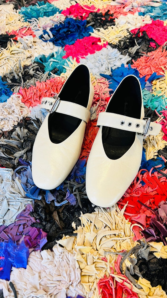 MASSIMO DUTTI Ballerinas creme